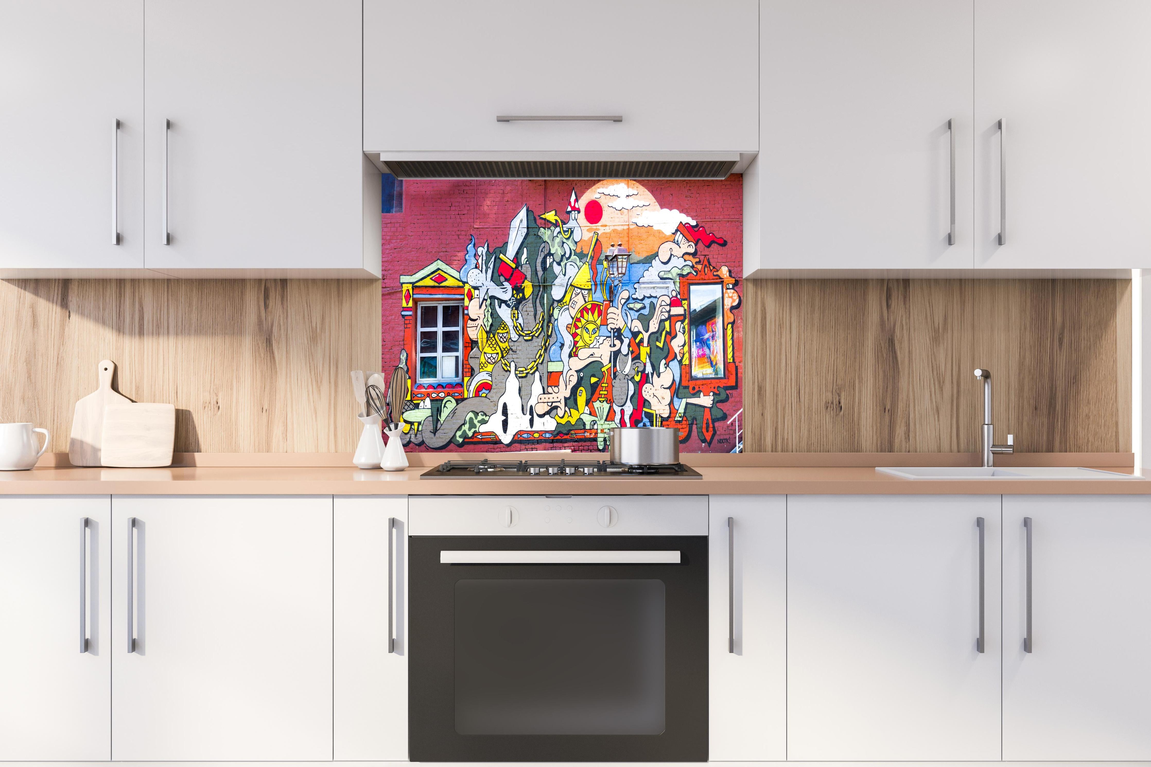 Spritzschutz - Graffiti Wand - Urban Streetstyle hinter einem Cerankochfeld zwischen Holz-Kochutensilien