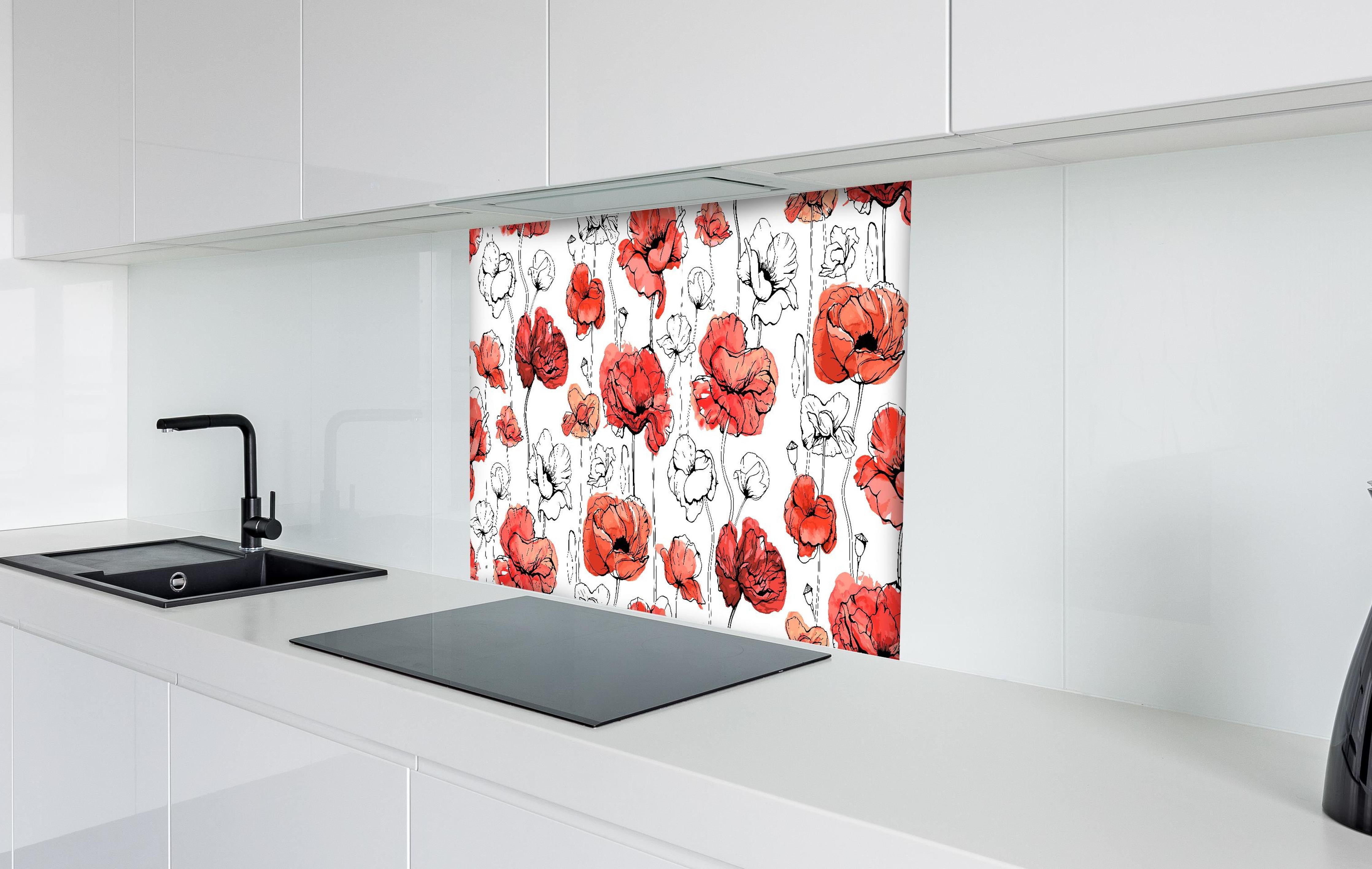 Spritzschutz - Illustration Rote Mohnblumen Skizze Muster hinter einem Cerankochfeld zwischen Holz-Kochutensilien