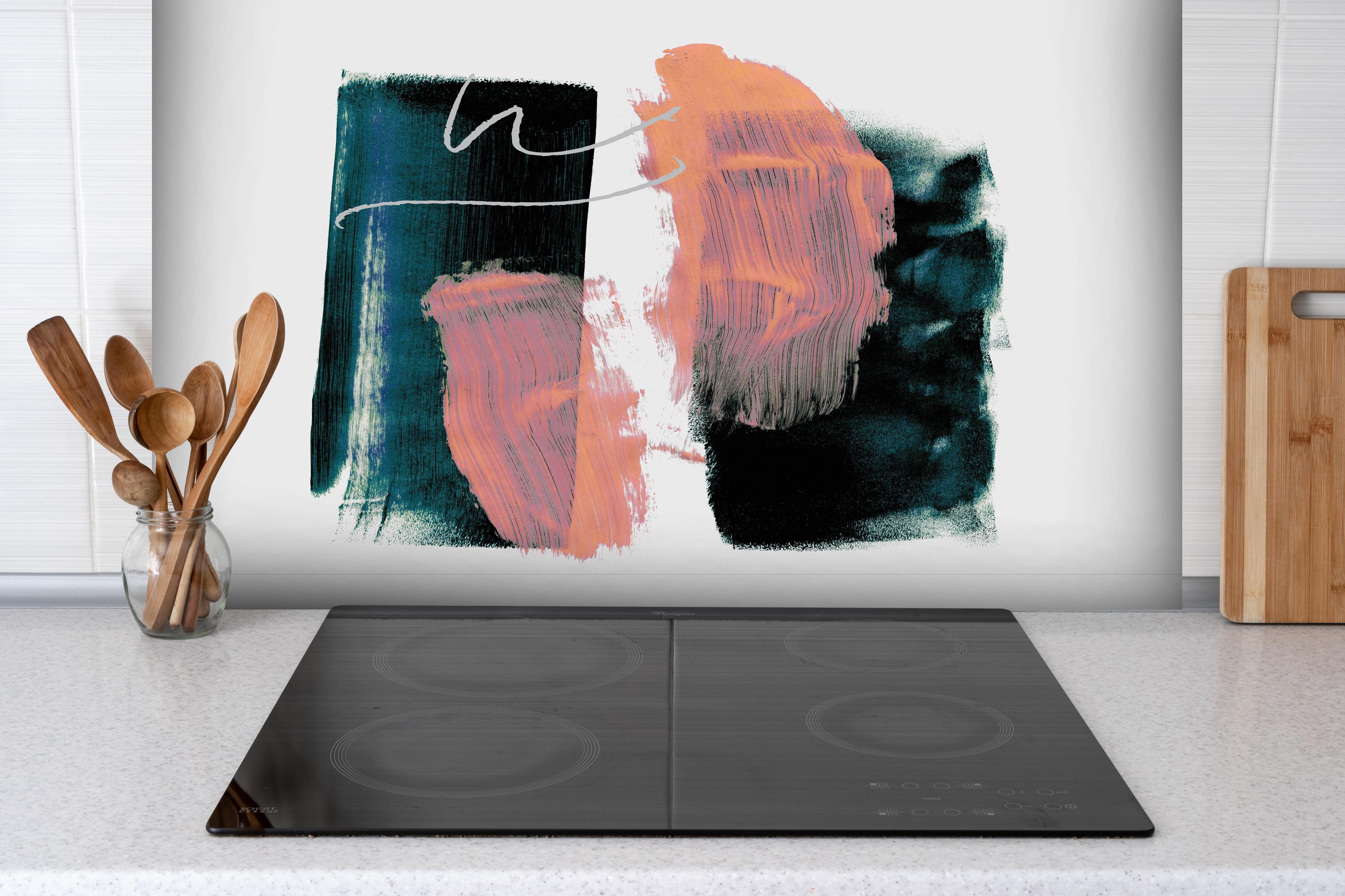 Spritzschutz - Moderne Abstrakte Kunst in Pastell hinter einem Cerankochfeld zwischen Holz-Kochutensilien