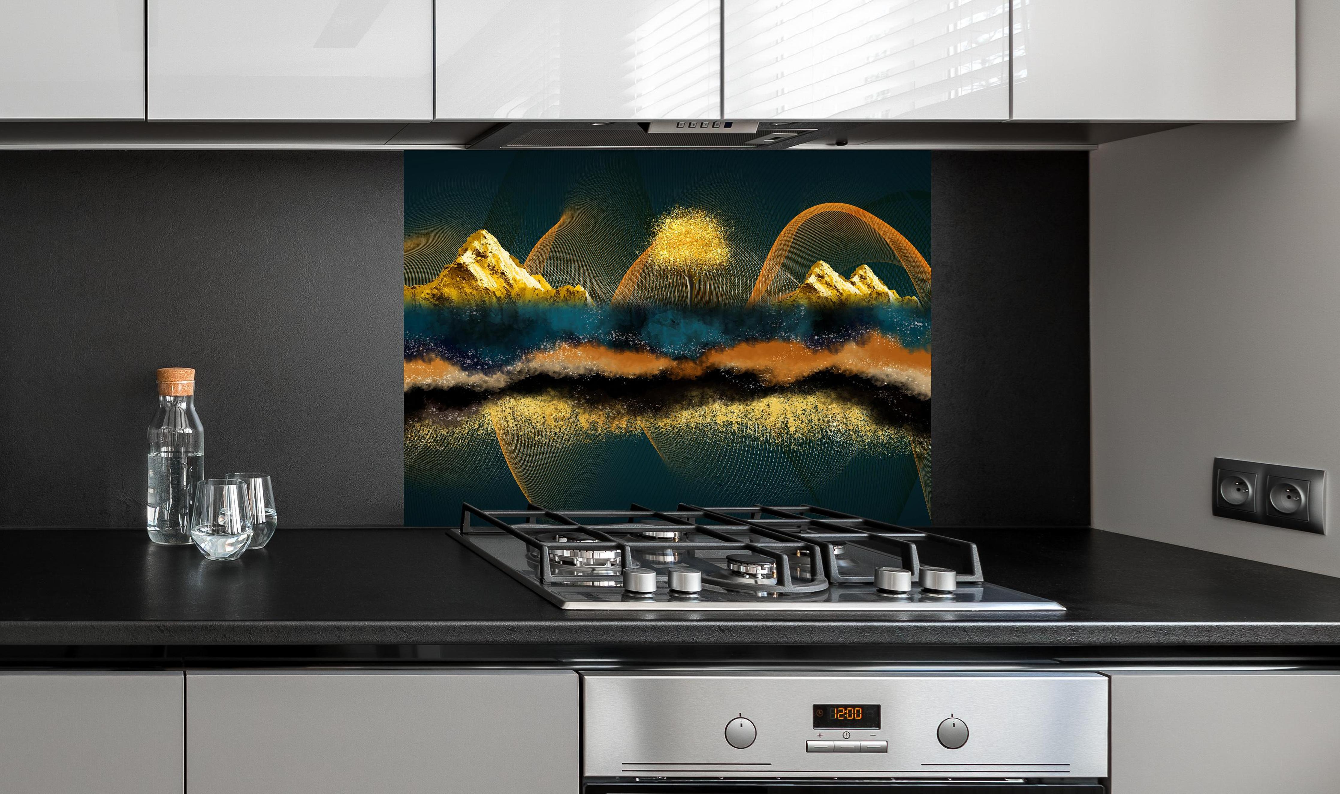 Spritzschutz - Nächtlicher Anblick - Zeichnung hinter einem Cerankochfeld zwischen Holz-Kochutensilien