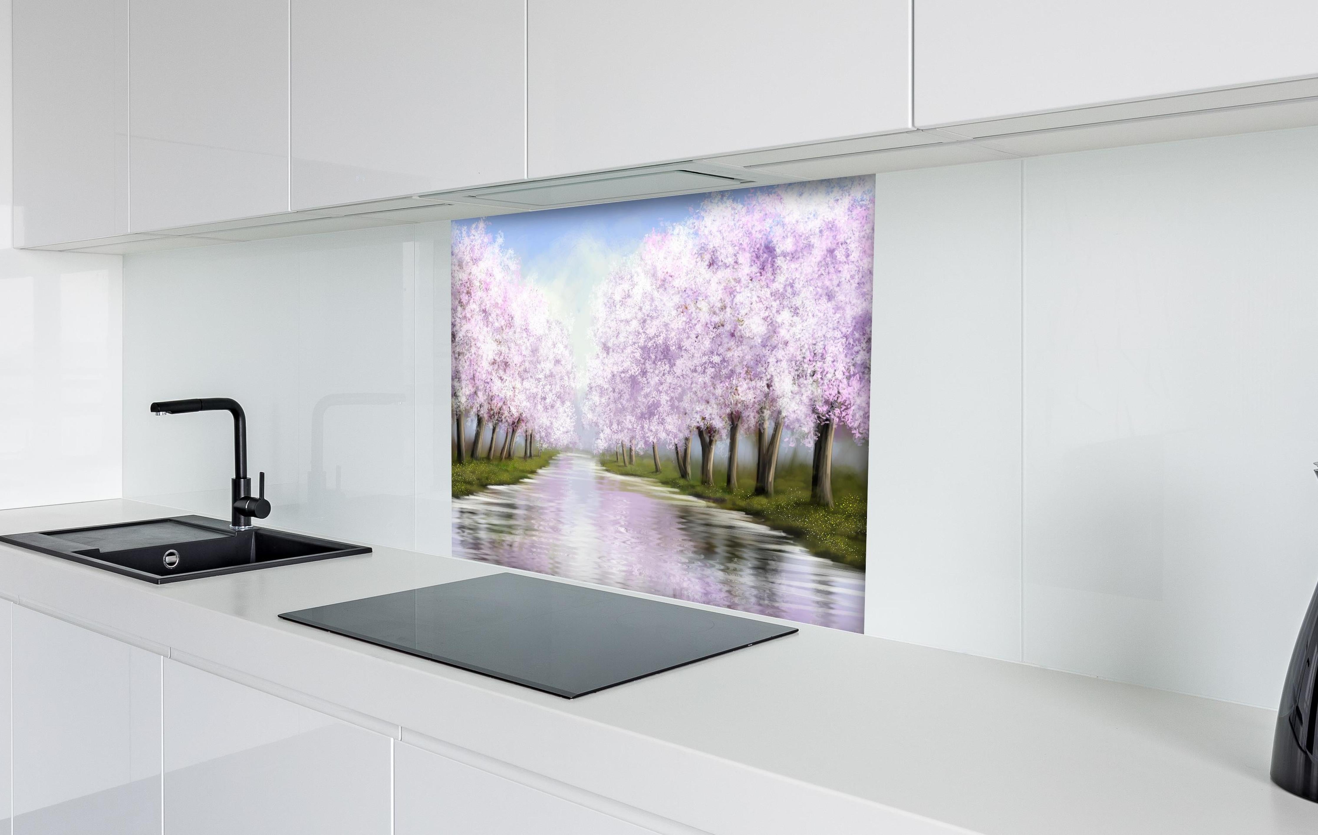 Spritzschutz - Ölgemälde einer wunderschönen Landschaft hinter einem Cerankochfeld zwischen Holz-Kochutensilien