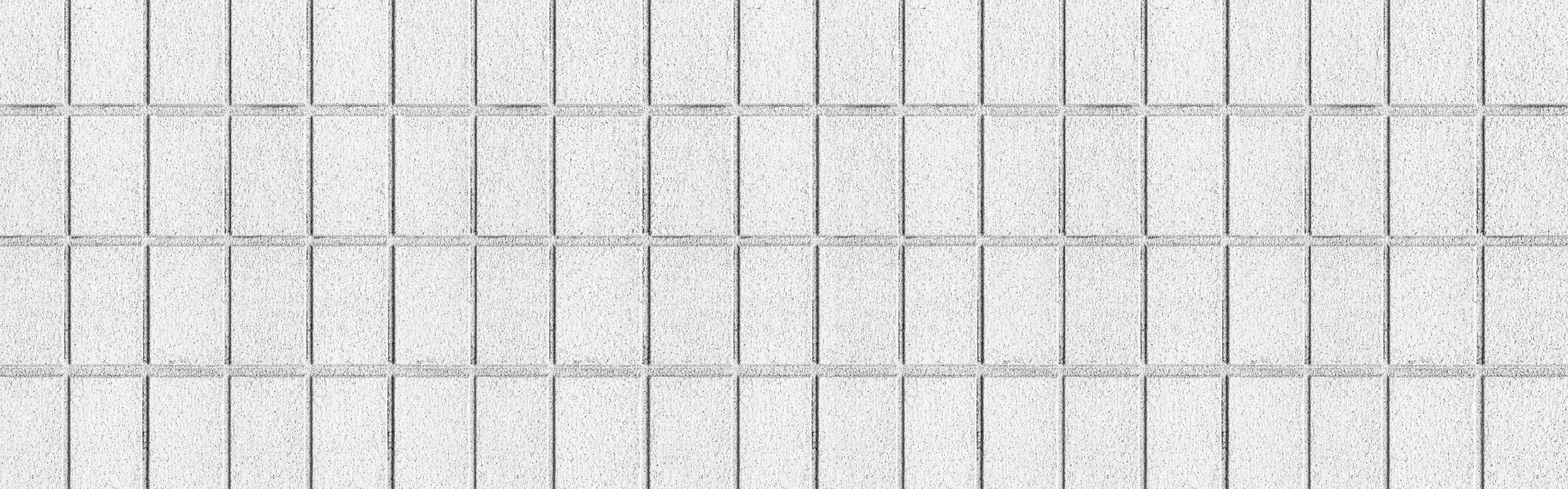 Spritzschutz-Panorama von weißem Betonblock Wand