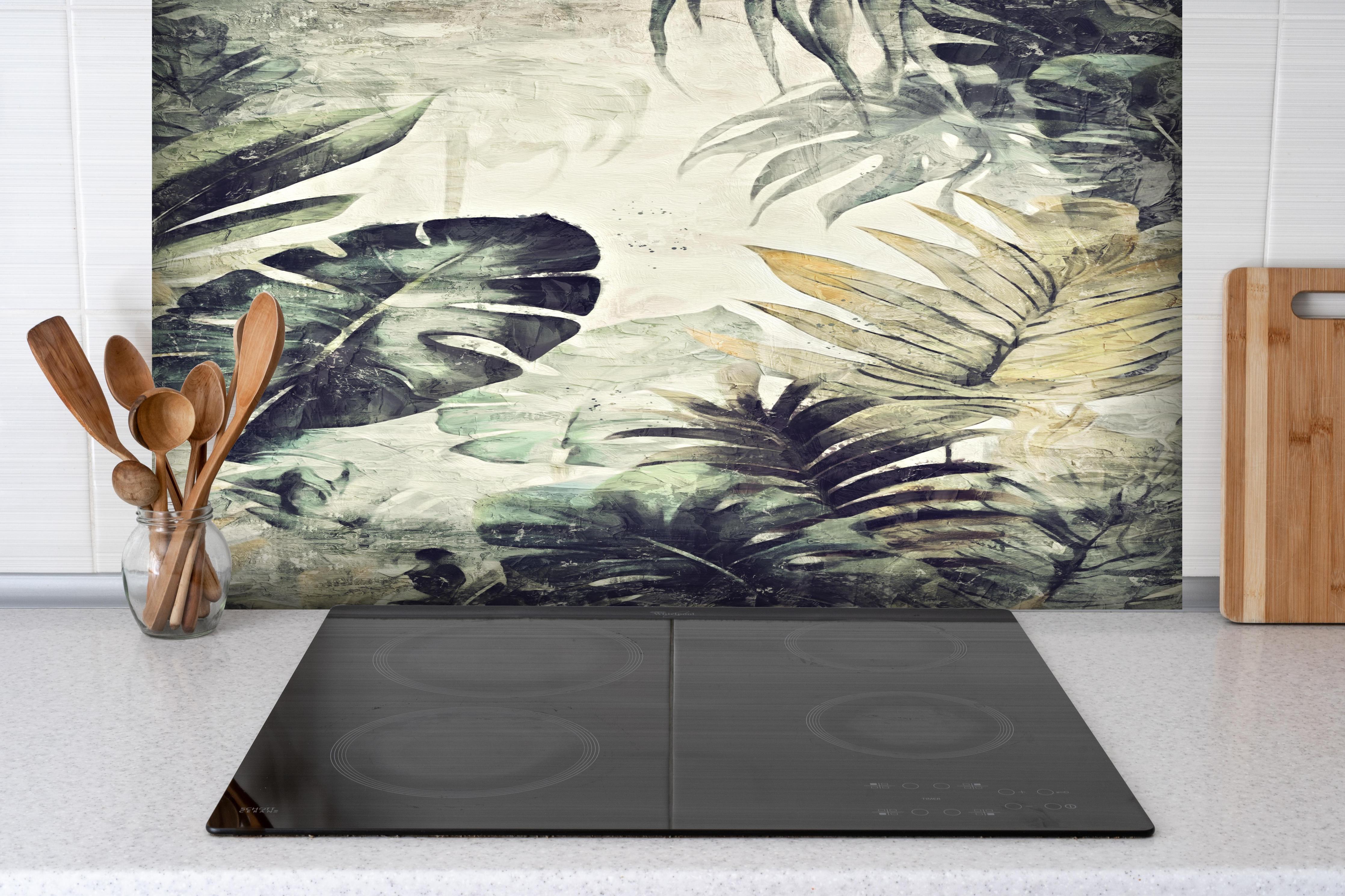 Spritzschutz - Pinselkunst - Floral hinter einem Cerankochfeld zwischen Holz-Kochutensilien