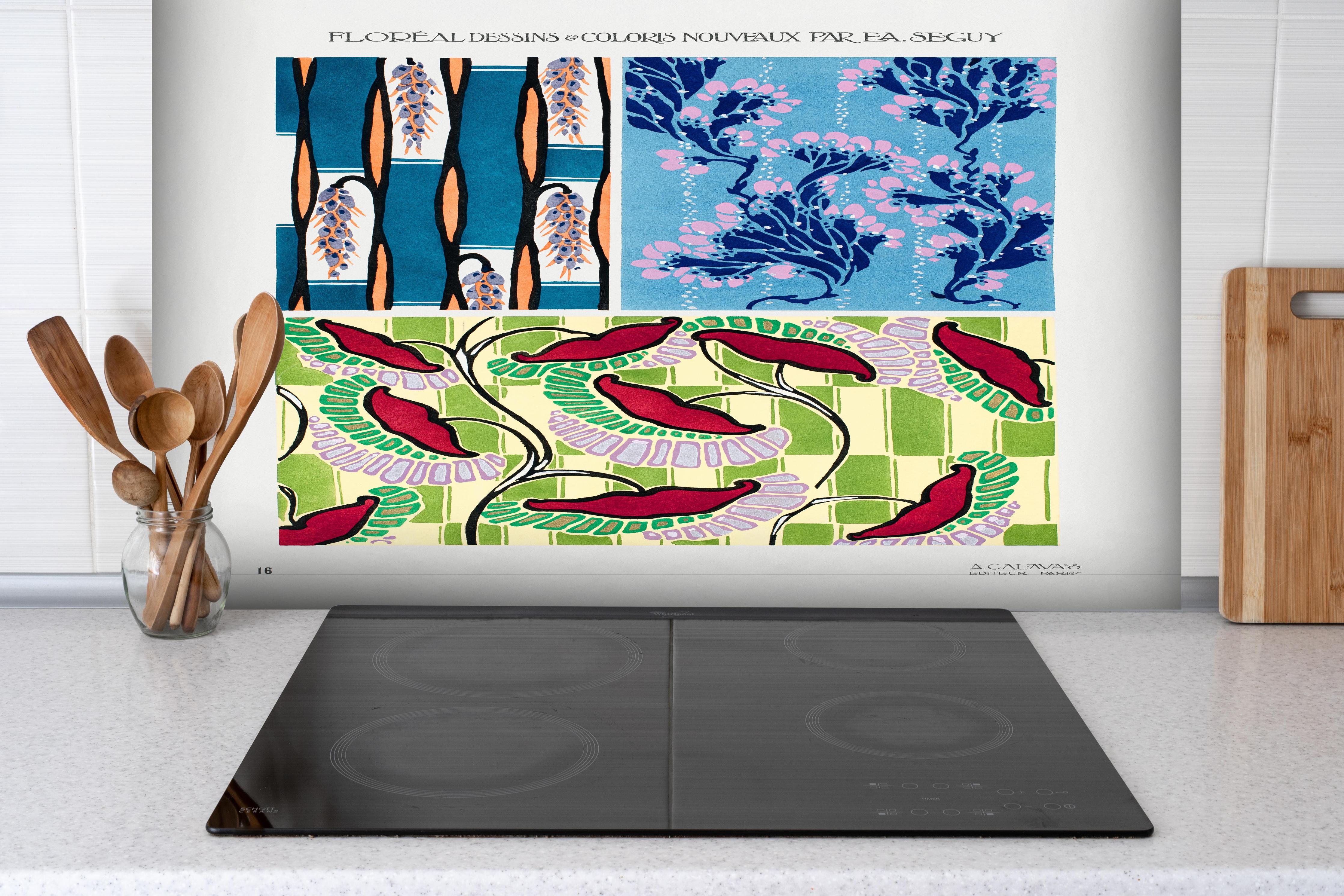 Spritzschutz - Retro Floral Meisterzeichnungen Kunst hinter einem Cerankochfeld zwischen Holz-Kochutensilien