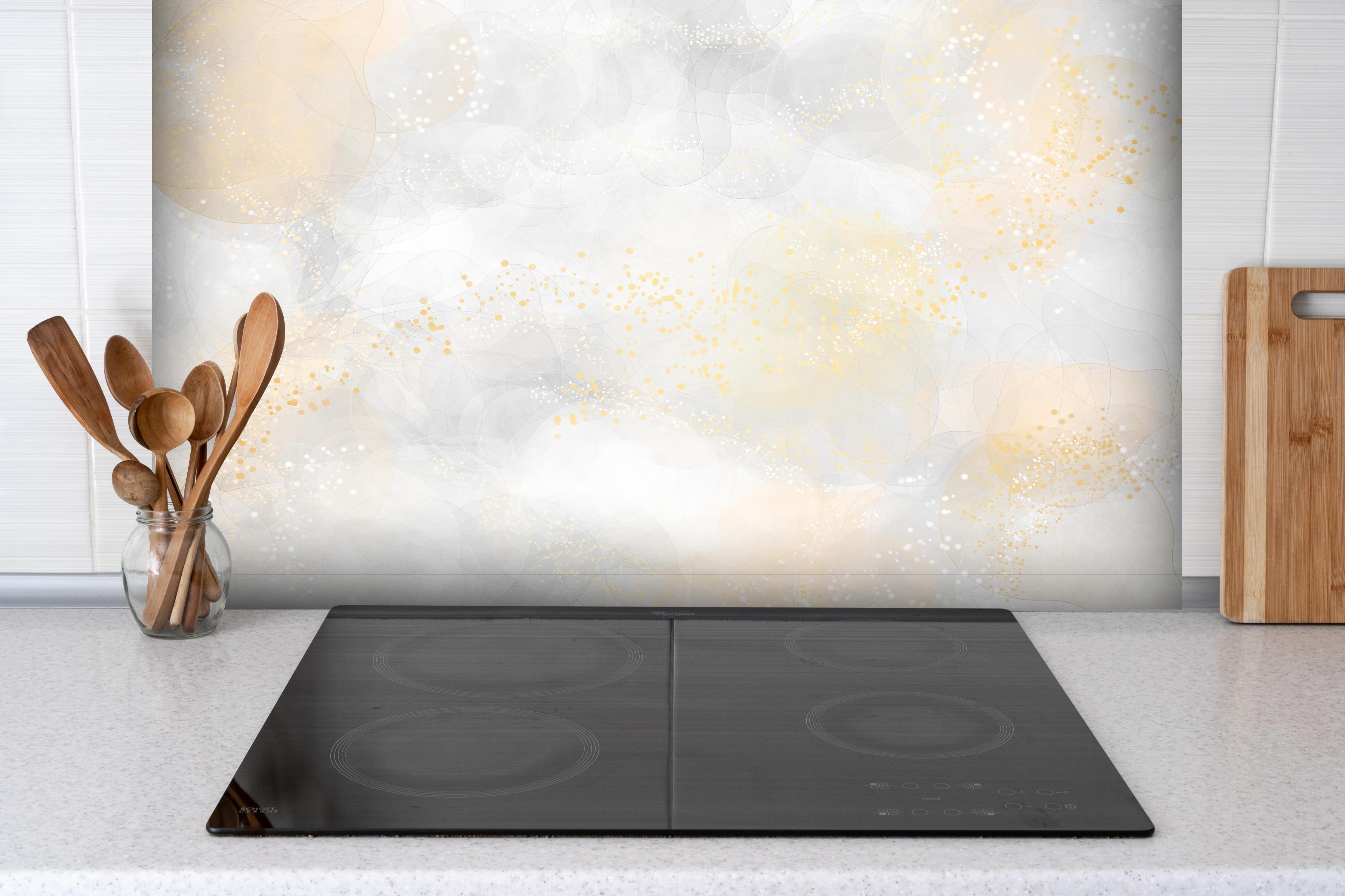 Spritzschutz - Retro Kunsttextur - Aquarellillustration hinter einem Cerankochfeld zwischen Holz-Kochutensilien