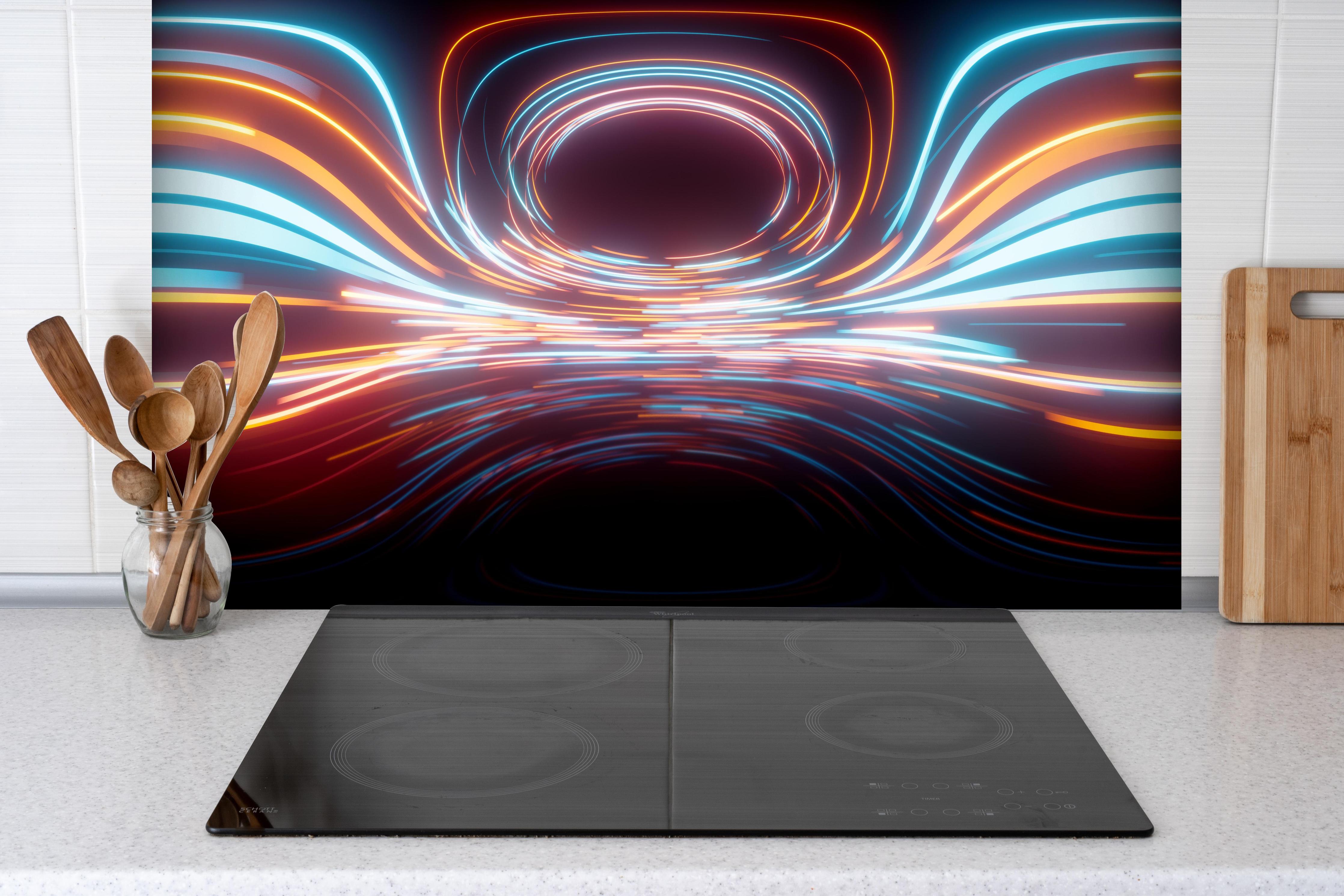 Spritzschutz - Rundum Lichtlinien mit Motion Blur Effekt hinter einem Cerankochfeld zwischen Holz-Kochutensilien