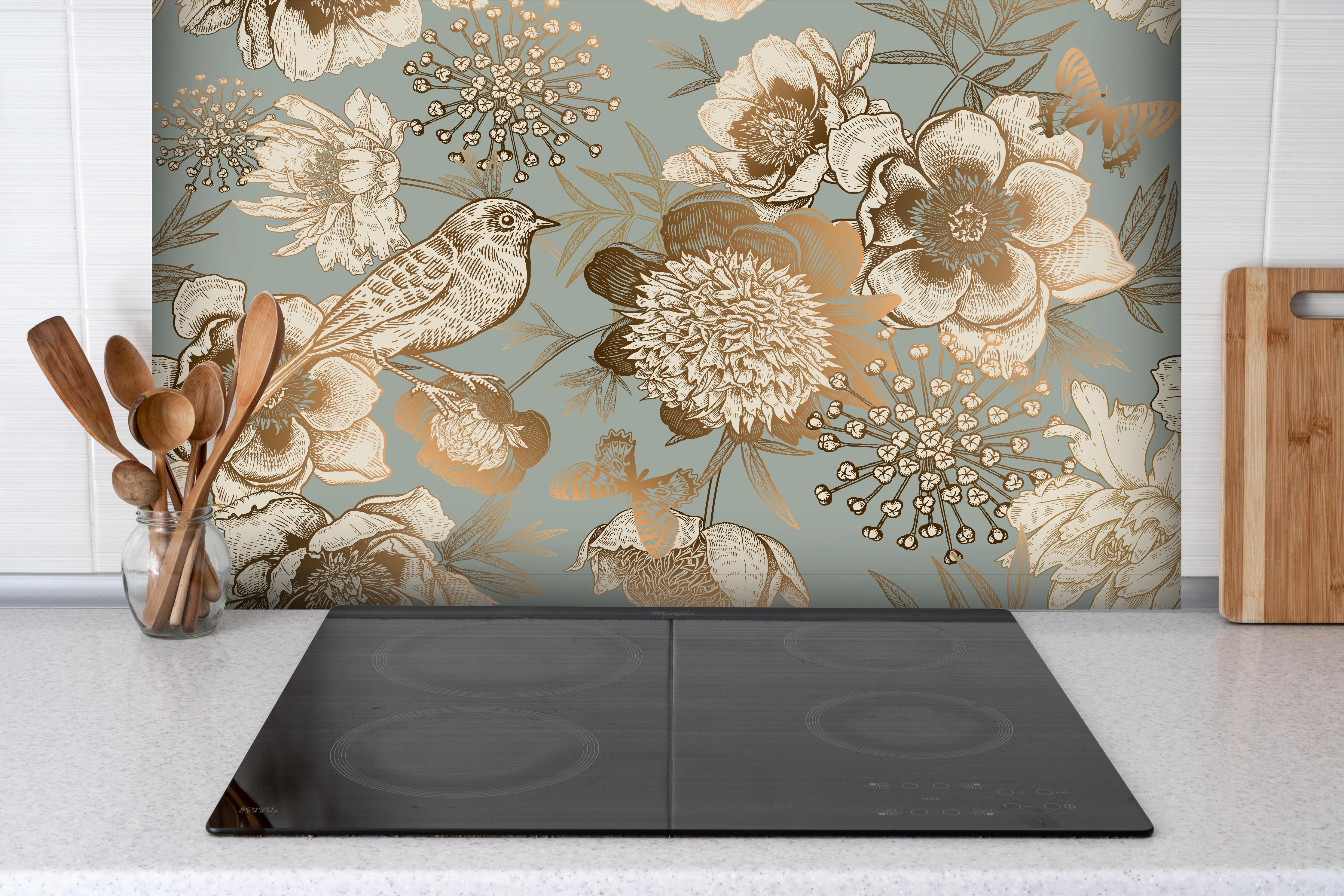 Spritzschutz - Seamless Vintage Muster Pfingstrosen Vögel hinter einem Cerankochfeld zwischen Holz-Kochutensilien