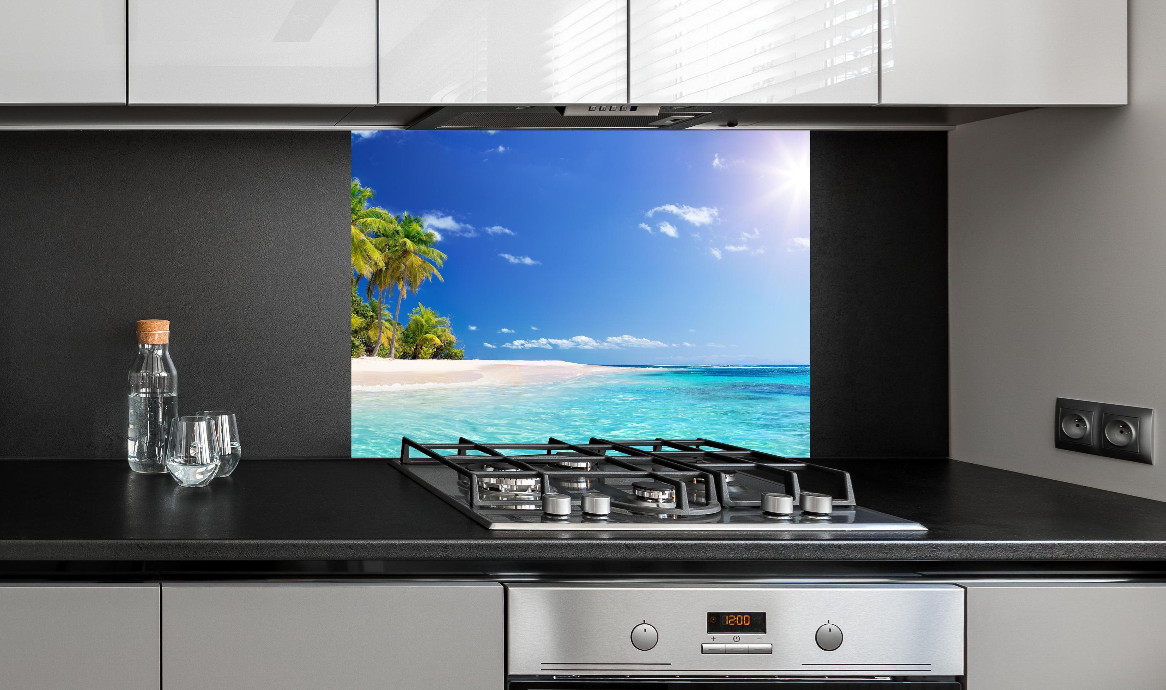 Spritzschutz - Blick auf Malediven an edler Anthrazit-Wand hinter silbernem Gasherd