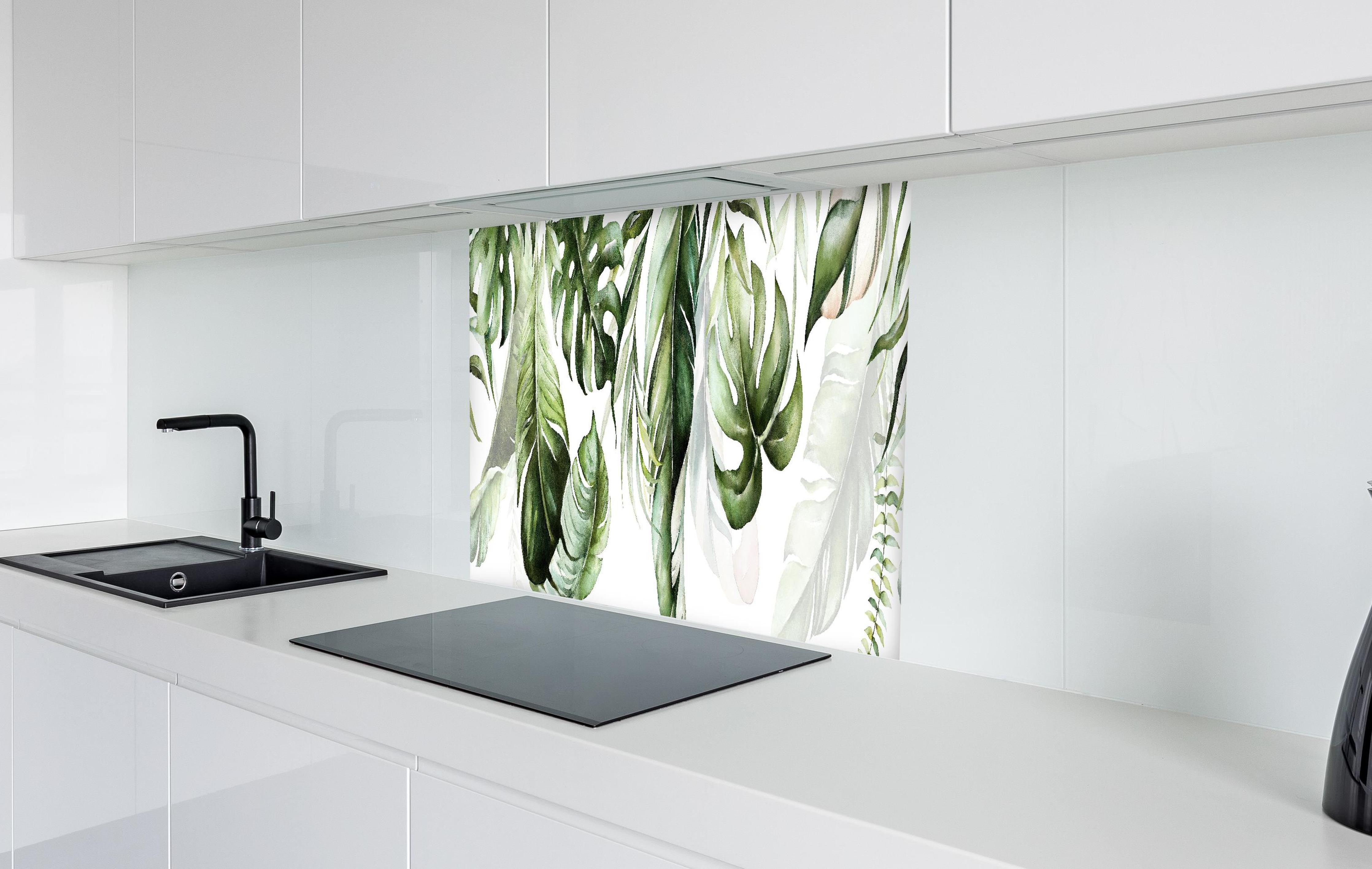 Spritzschutz - Grüne tropische Blätter Aquarell in weißer Hochglanz-Küche hinter einem Cerankochfeld
