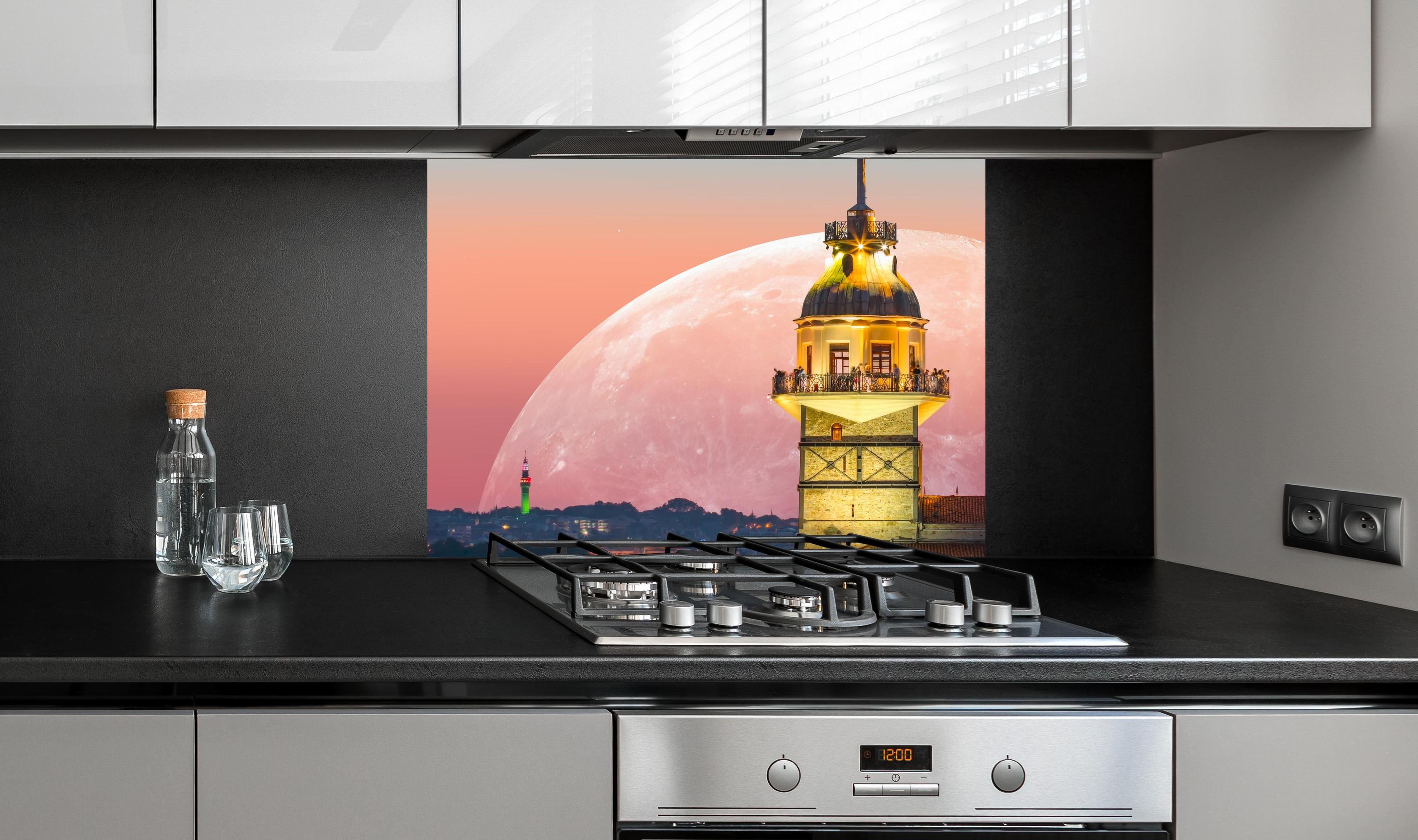 Spritzschutz - Istanbuler Jungfernturm mit Supermond an edler Anthrazit-Wand hinter silbernem Gasherd
