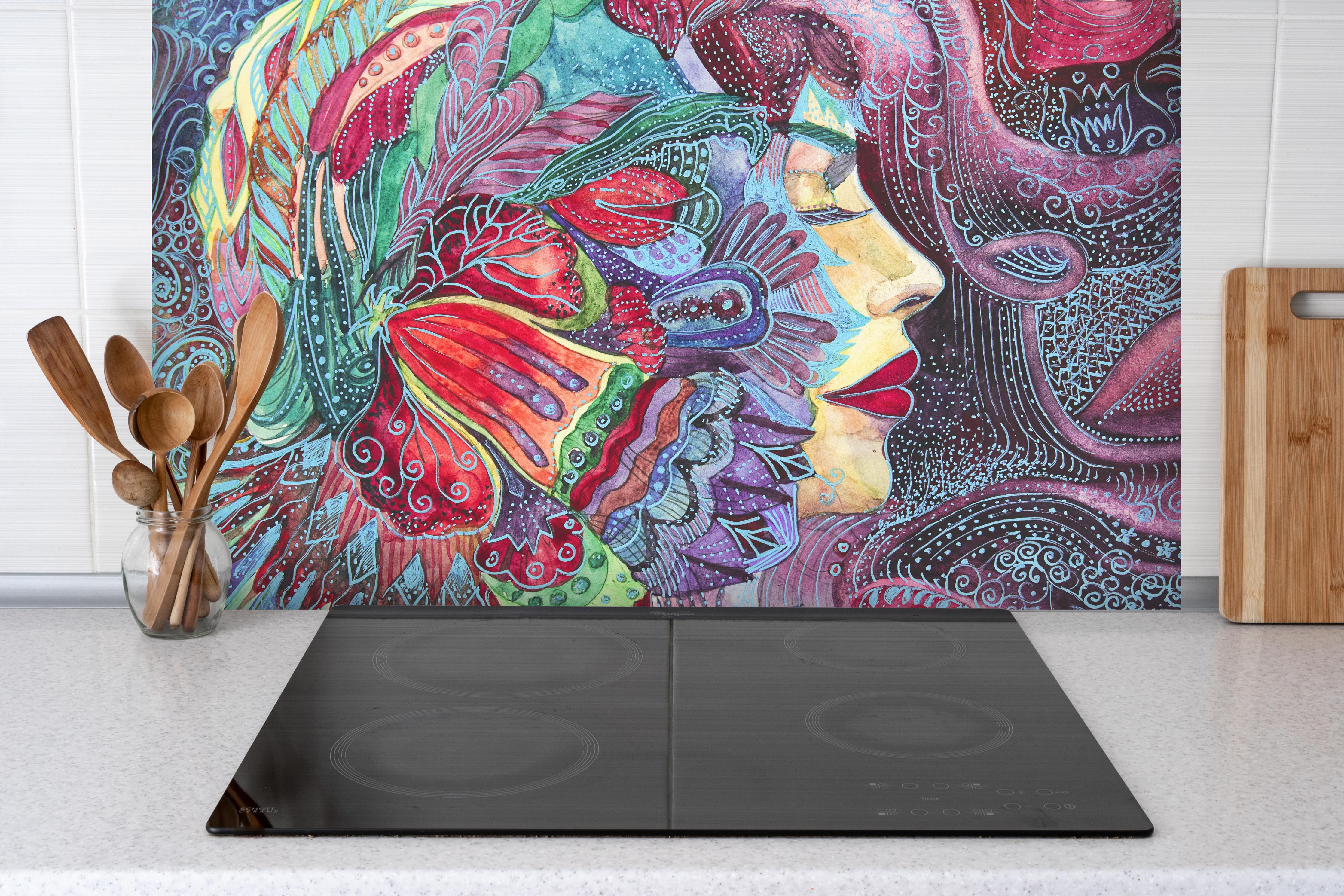 Spritzschutz - Kreatives Aquarell einer Frau hinter einem Cerankochfeld zwischen Holz-Kochutensilien