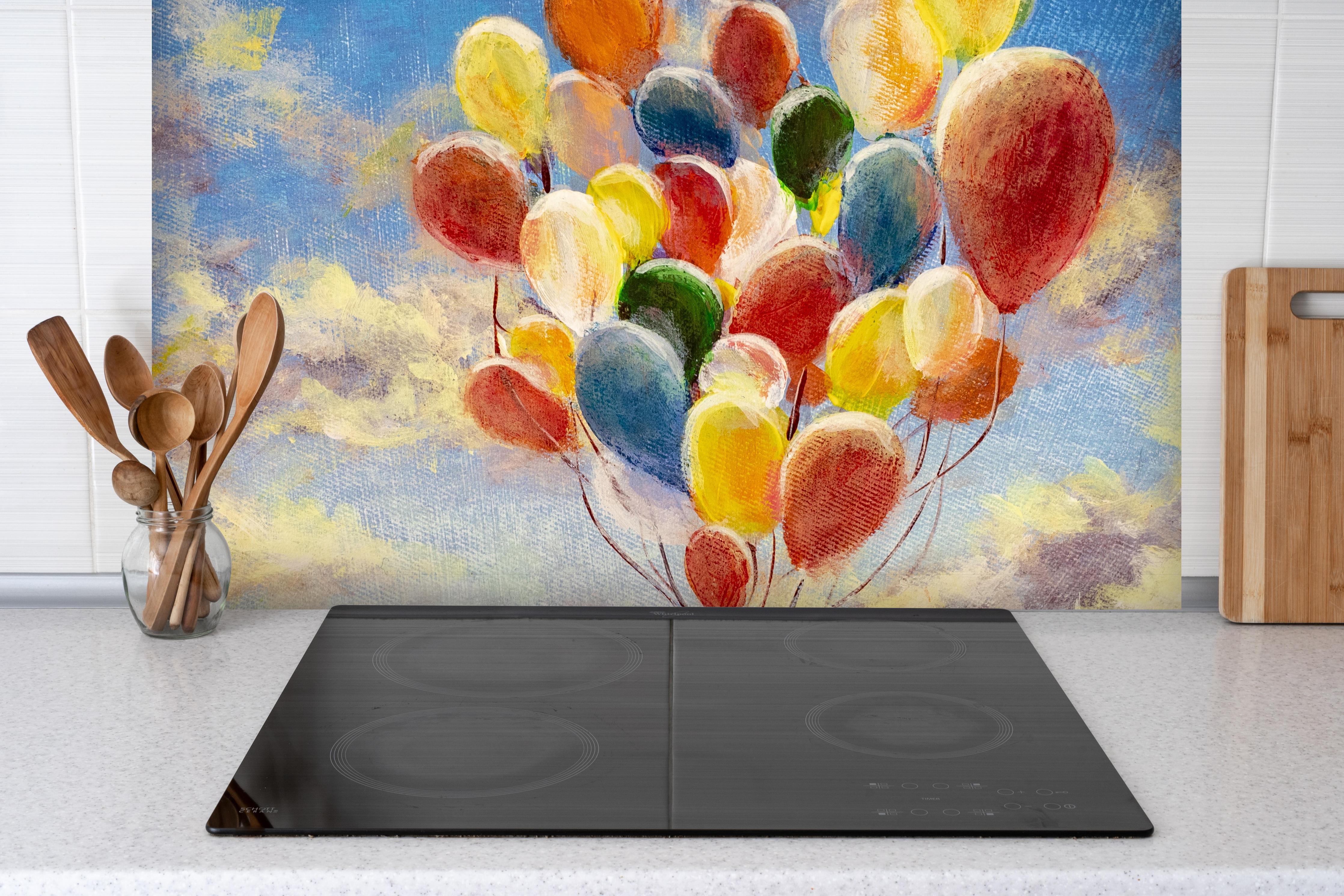 Spritzschutz - Ölgemälde einer jungen Frau mit Luftballons hinter einem Cerankochfeld zwischen Holz-Kochutensilien