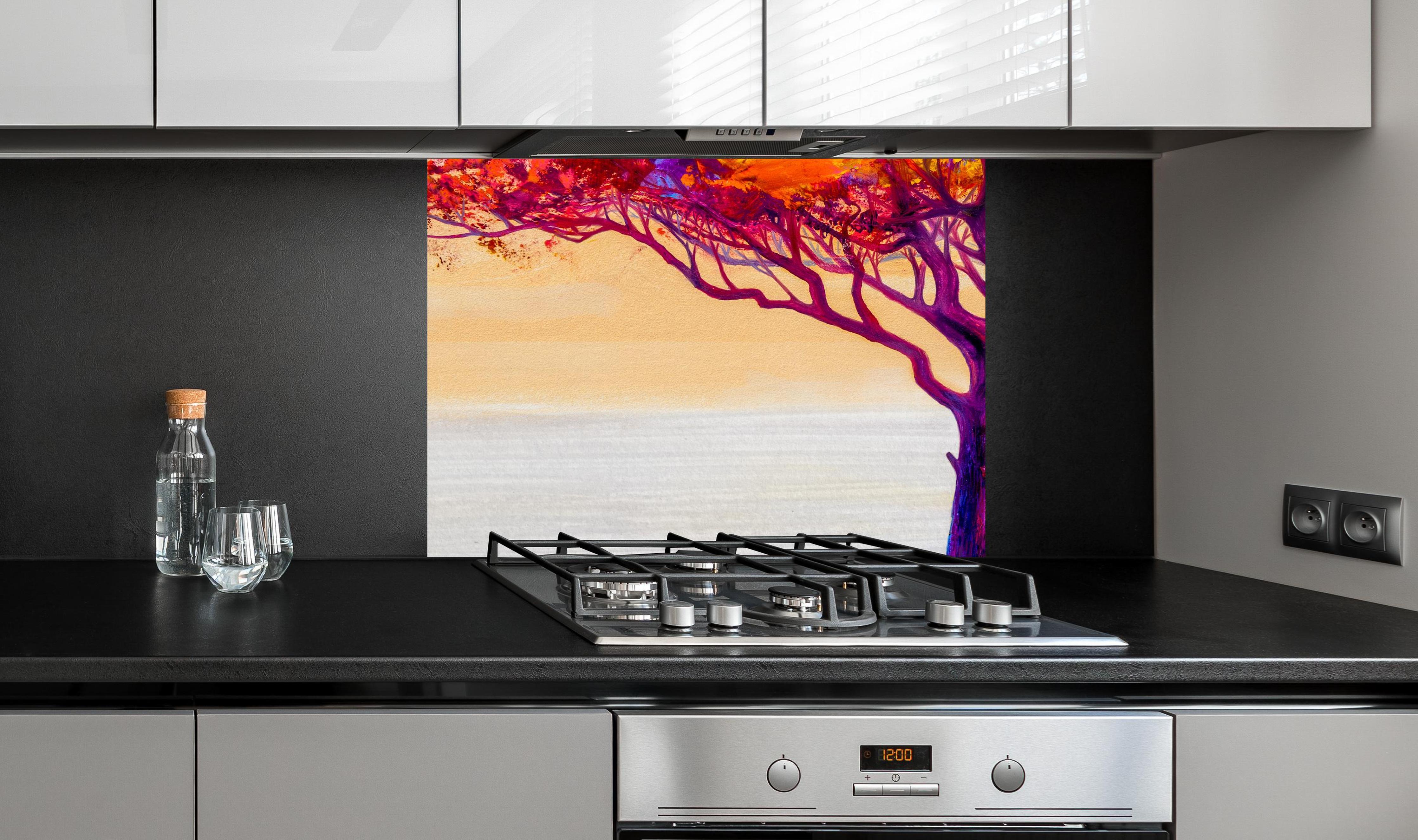 Spritzschutz - Ölgemälde eines bunten Herbstbaumes an edler Anthrazit-Wand hinter silbernem Gasherd