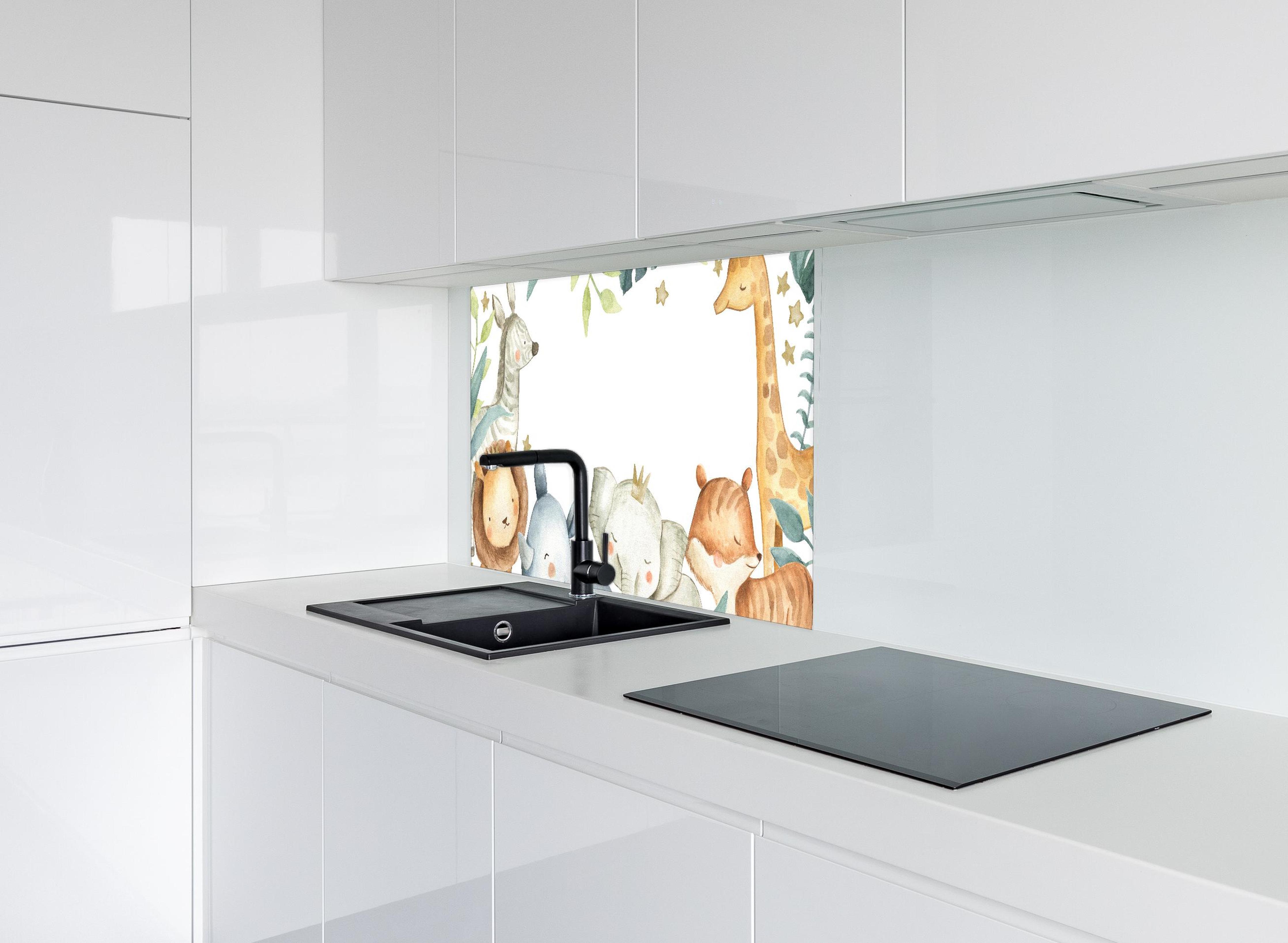 Spritzschutz - Safari Tiere Aquarell hinter modernem schwarz-matten Spülbecken in weißer Hochglanz-Küche