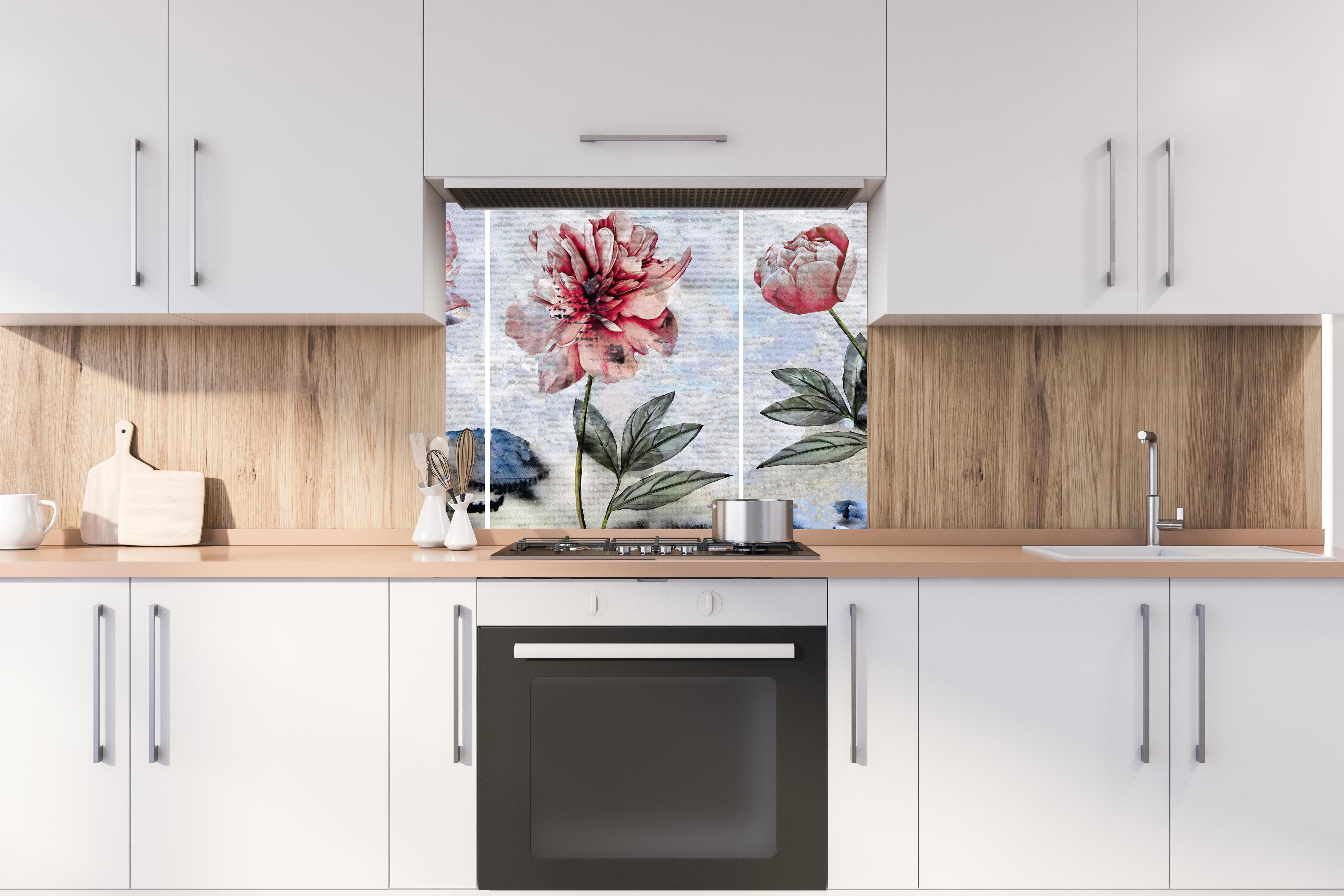 Spritzschutz - Sammlung von rosa Blumen - Ölgemälden hinter stilvollem Gasherd unter Dunstabzugshaube