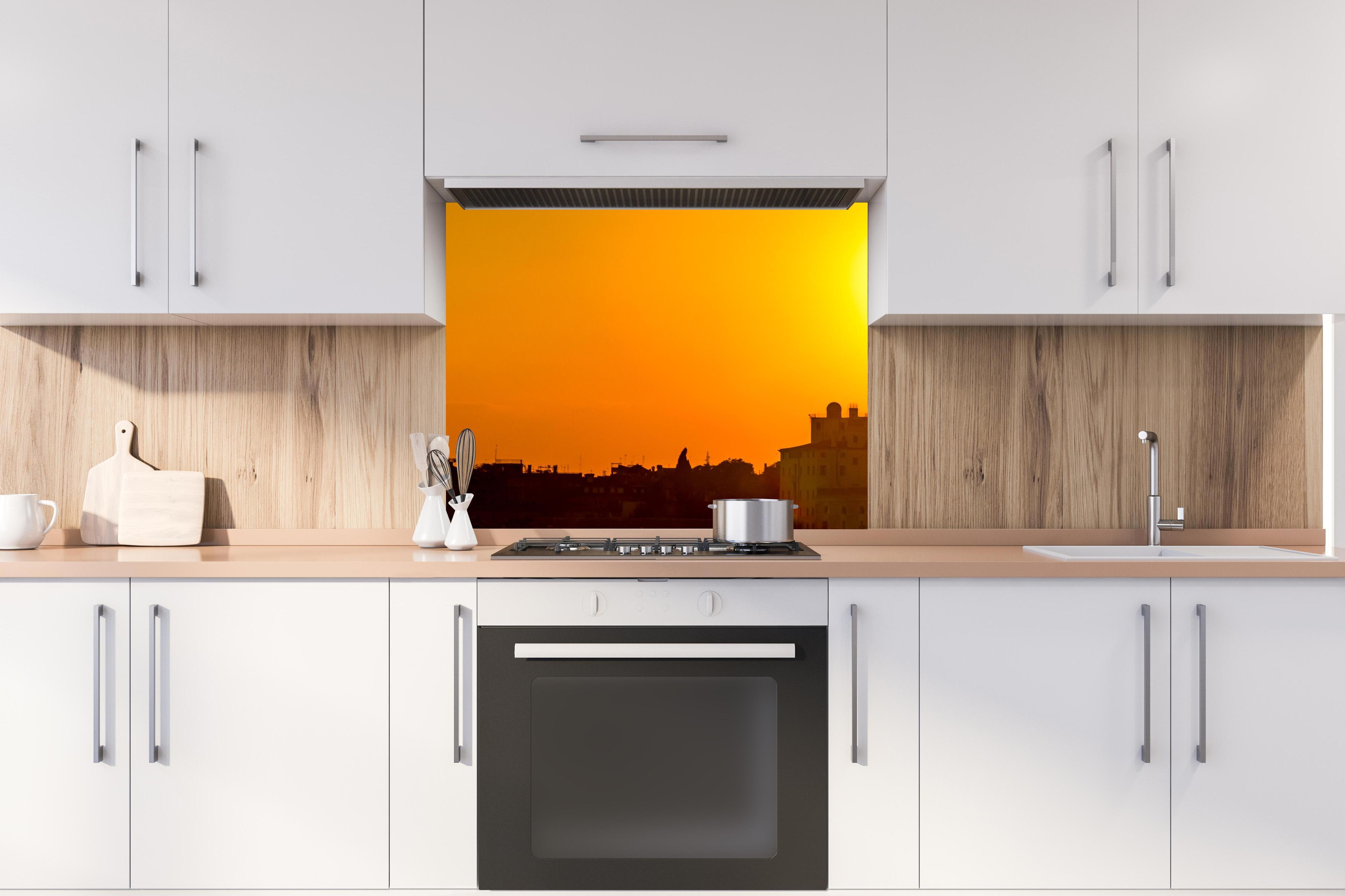 Spritzschutz - Sonnenuntergang in Venedig hinter stilvollem Gasherd unter Dunstabzugshaube