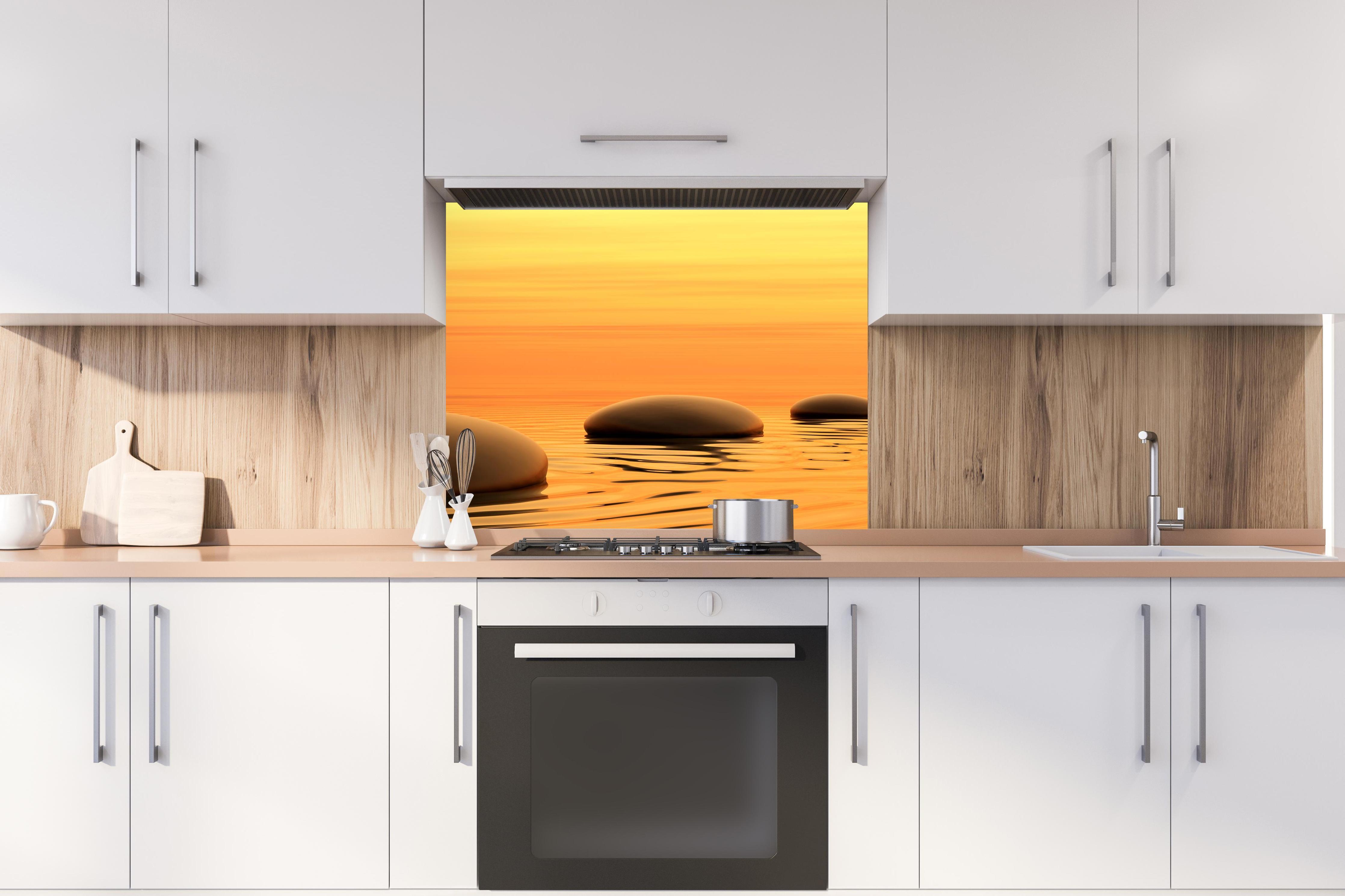 Spritzschutz - Zen-Pfad aus Steinen bei endlosem Sonnenuntergang hinter stilvollem Gasherd unter Dunstabzugshaube