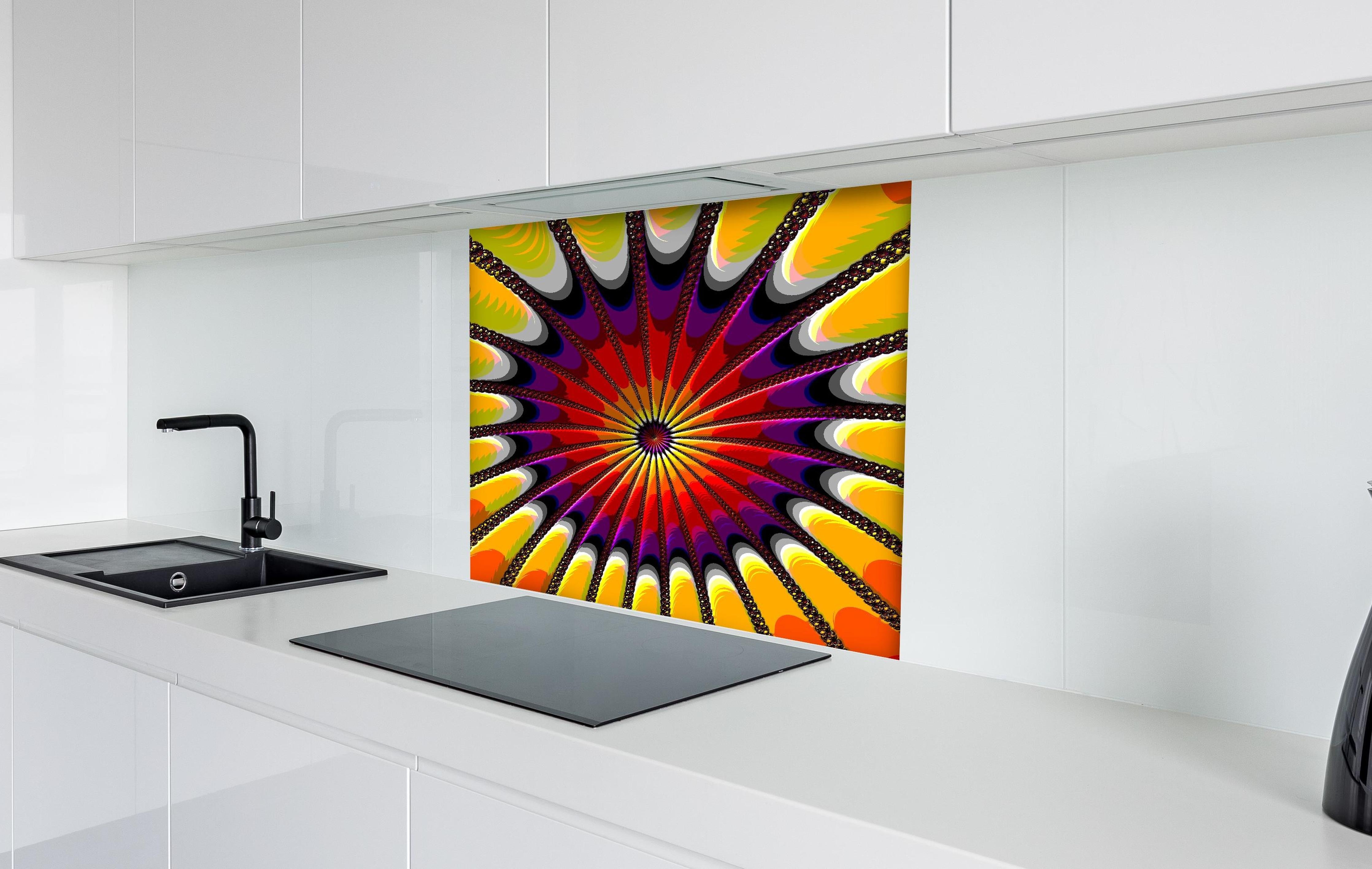 Spritzschutz - Surreales 3D Fraktal Design Kunstwerk hinter einem Cerankochfeld zwischen Holz-Kochutensilien