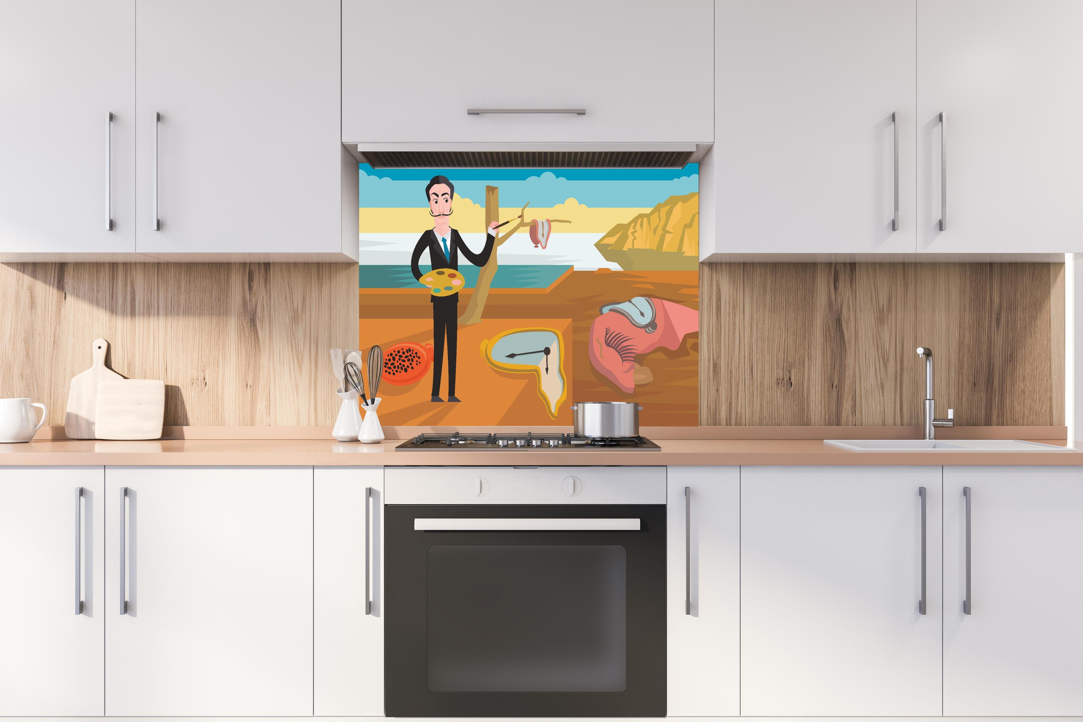 Spritzschutz - Surreales Gemälde Meeresküste mit Uhren hinter einem Cerankochfeld zwischen Holz-Kochutensilien