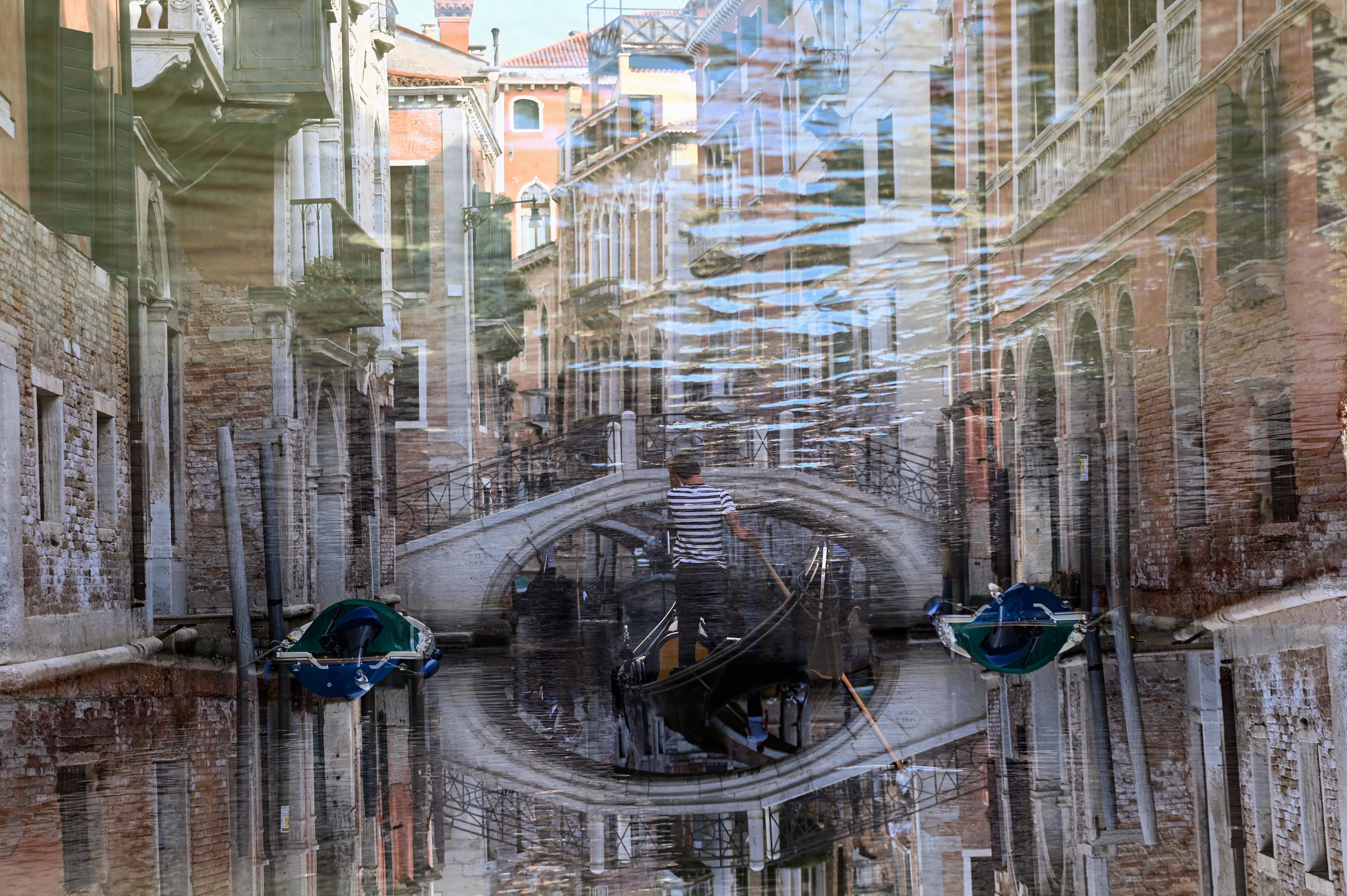 Spritzschutz-Venezianische Gondeln & Spiegelungen Kunstwerk