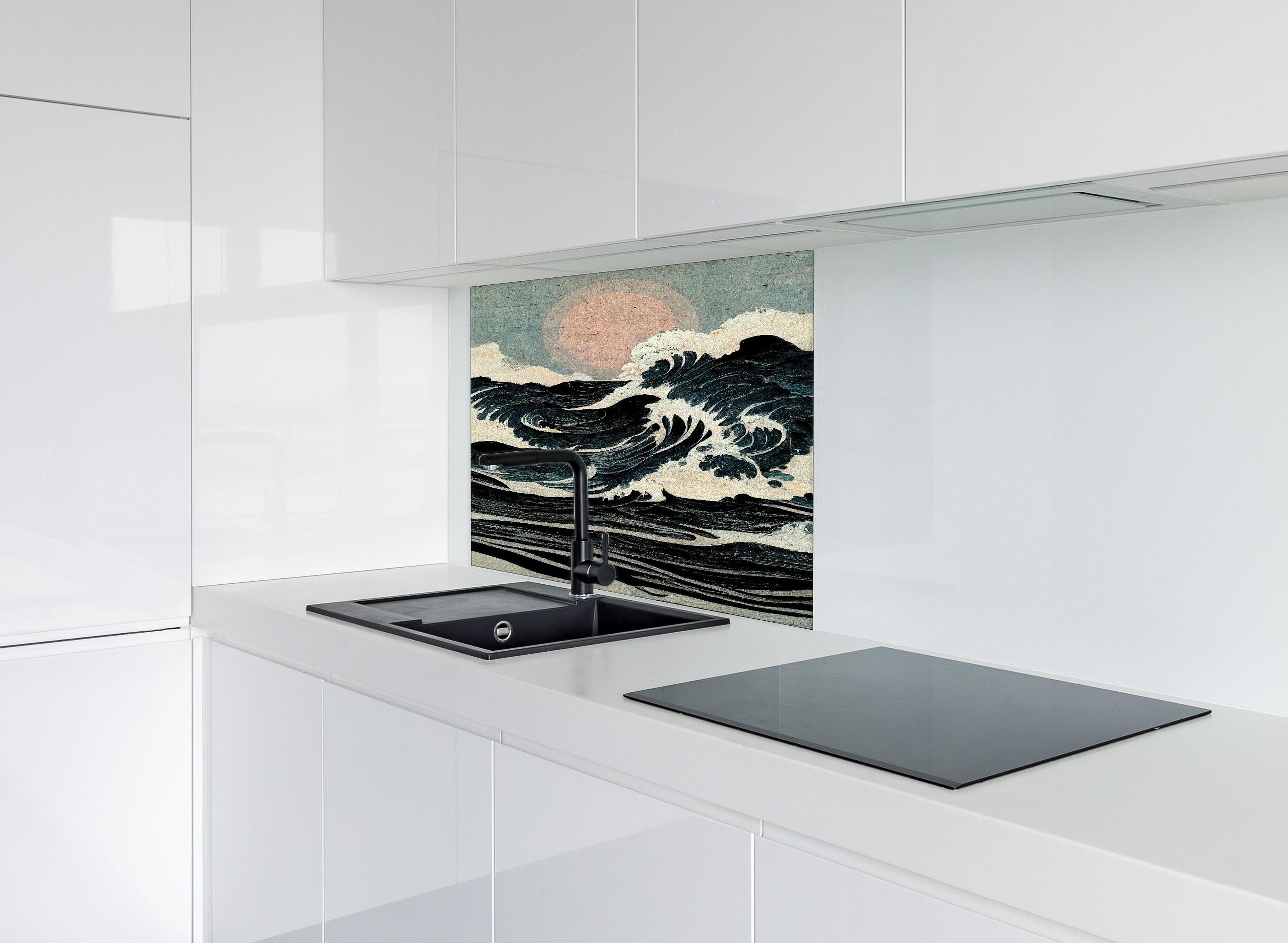 Spritzschutz - Wellen Zeichnung - Gemälde hinter einem Cerankochfeld zwischen Holz-Kochutensilien