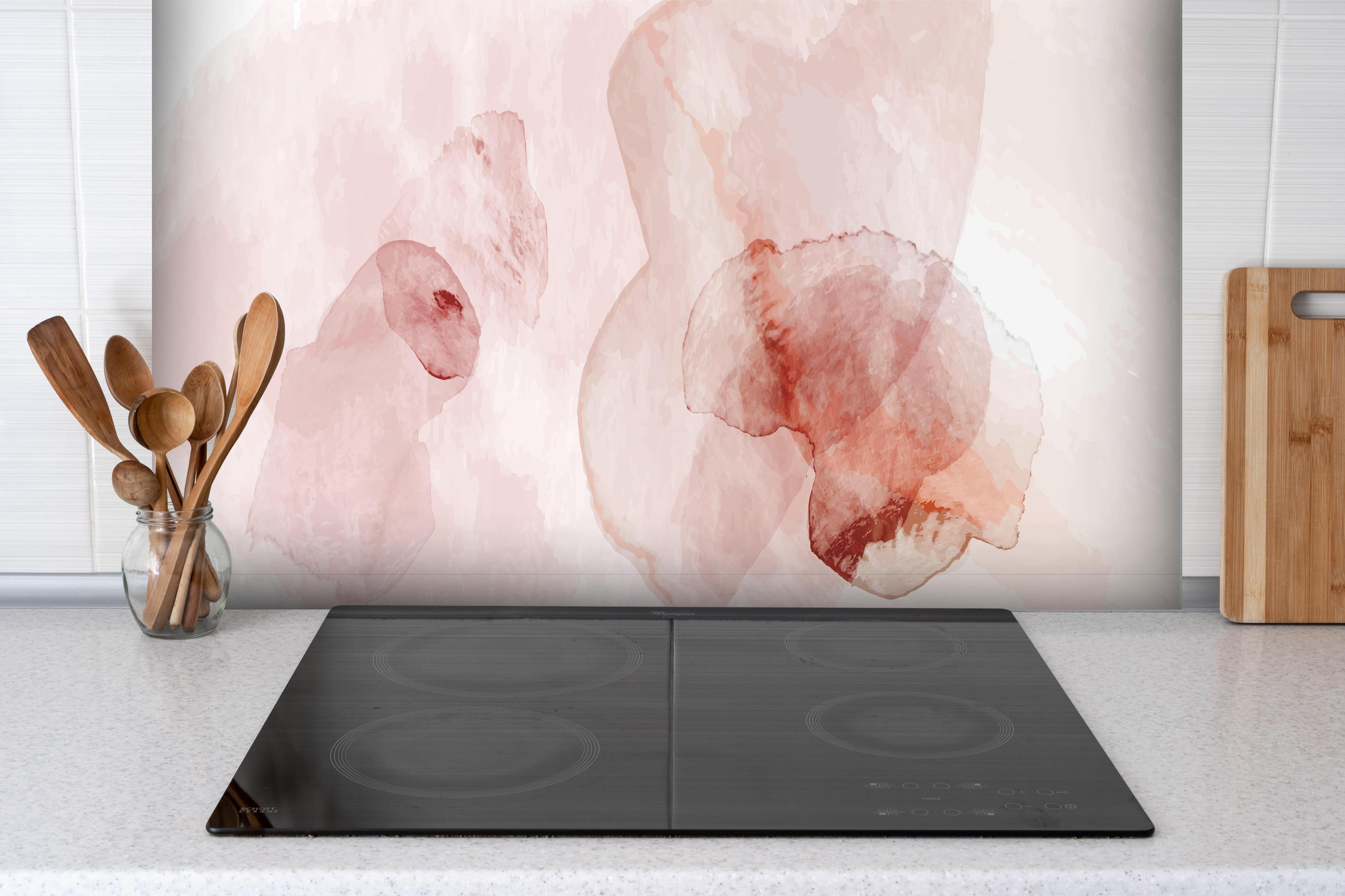 Spritzschutz - Zarte Wasserfarben Kunst in Rosatönen hinter einem Cerankochfeld zwischen Holz-Kochutensilien
