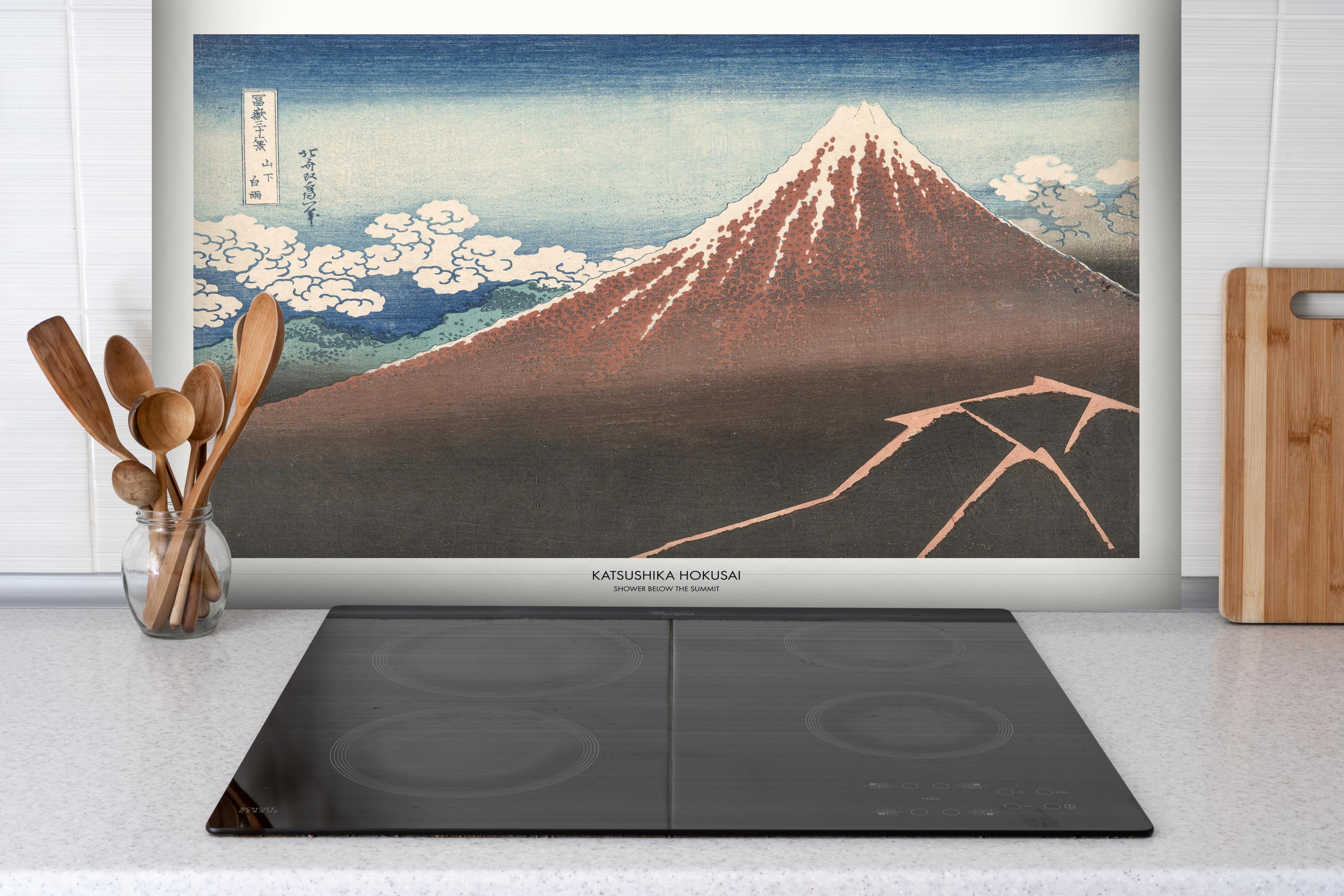 Spritzschutz - "Shower Below Summit" - Japan hinter einem Cerankochfeld zwischen Holz-Kochutensilien