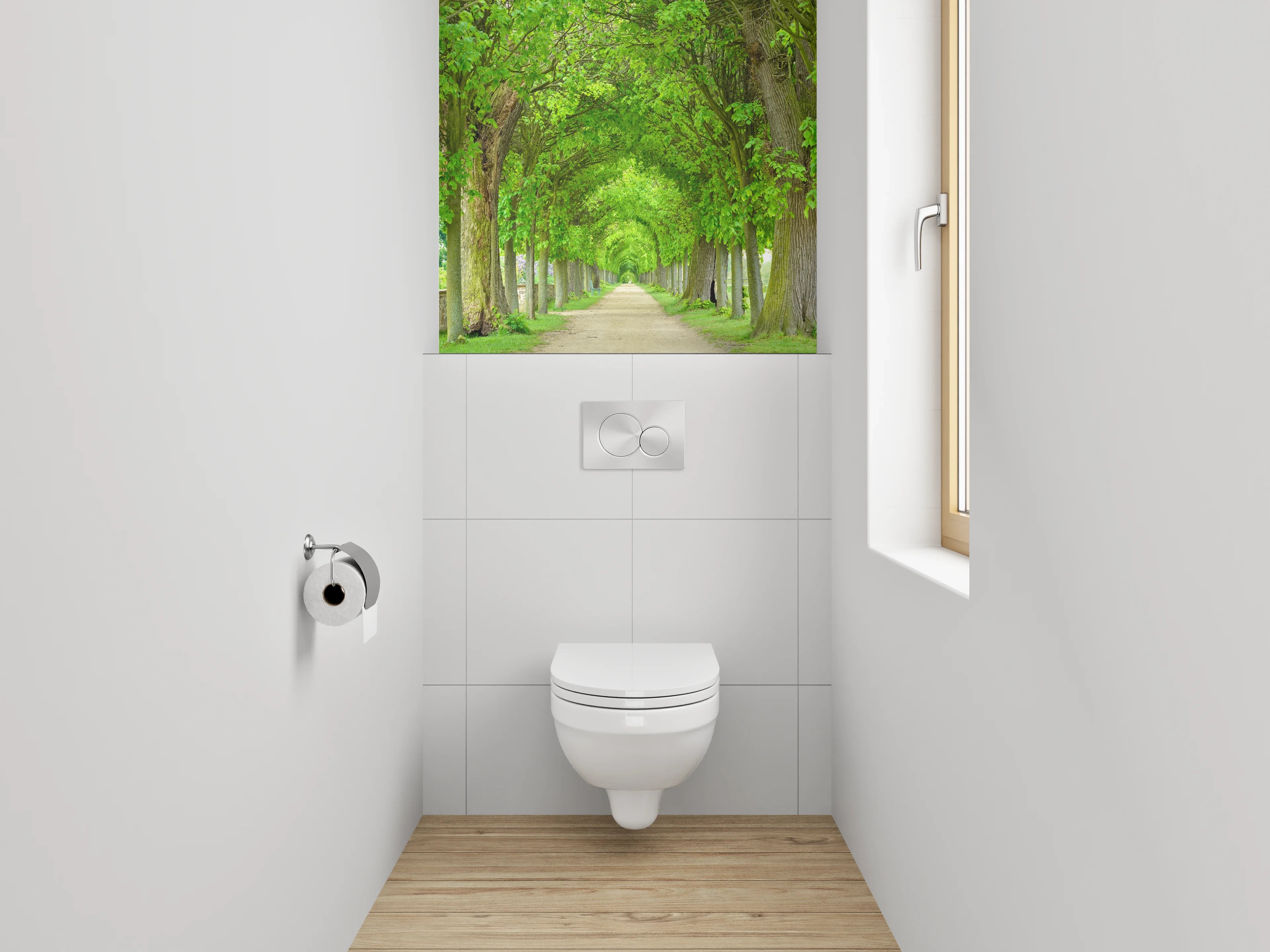 WC-Rückwand - Baumallee im satten Frühlingsgrün