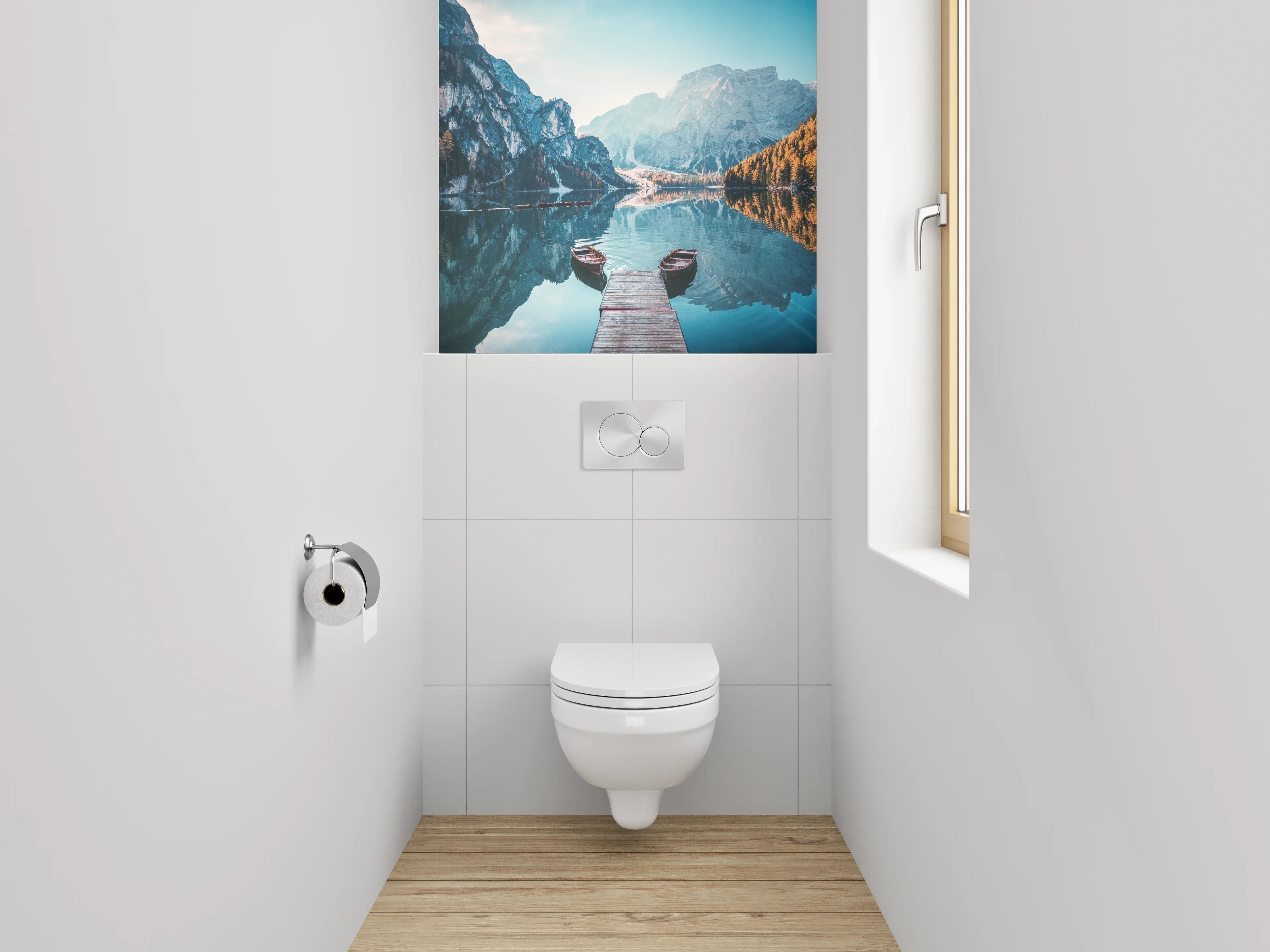 WC-Rückwand - Bergsee Panorama mit Holzsteg