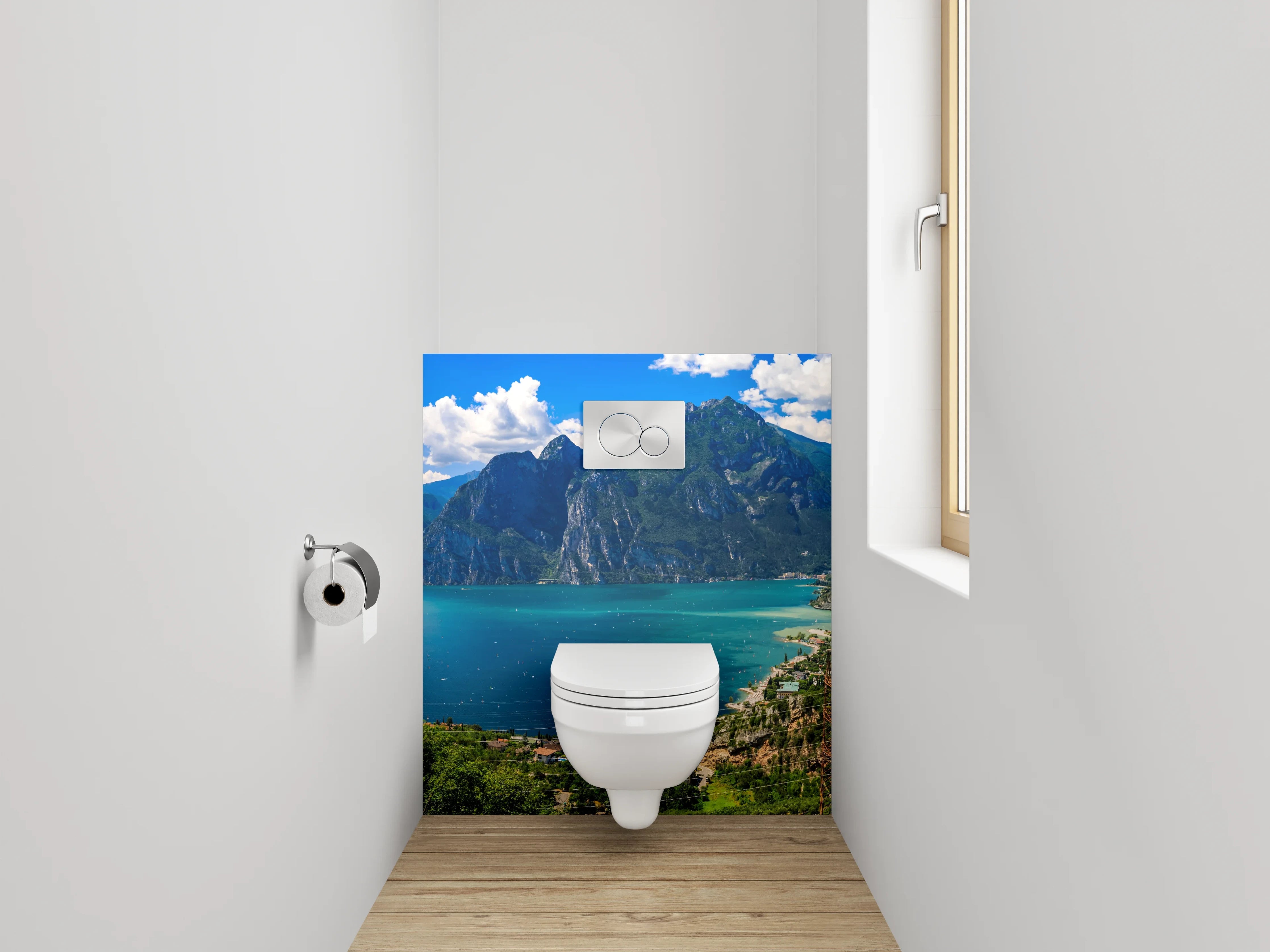 WC-Rückwand - Panoramablick Gardasee mit Bergen