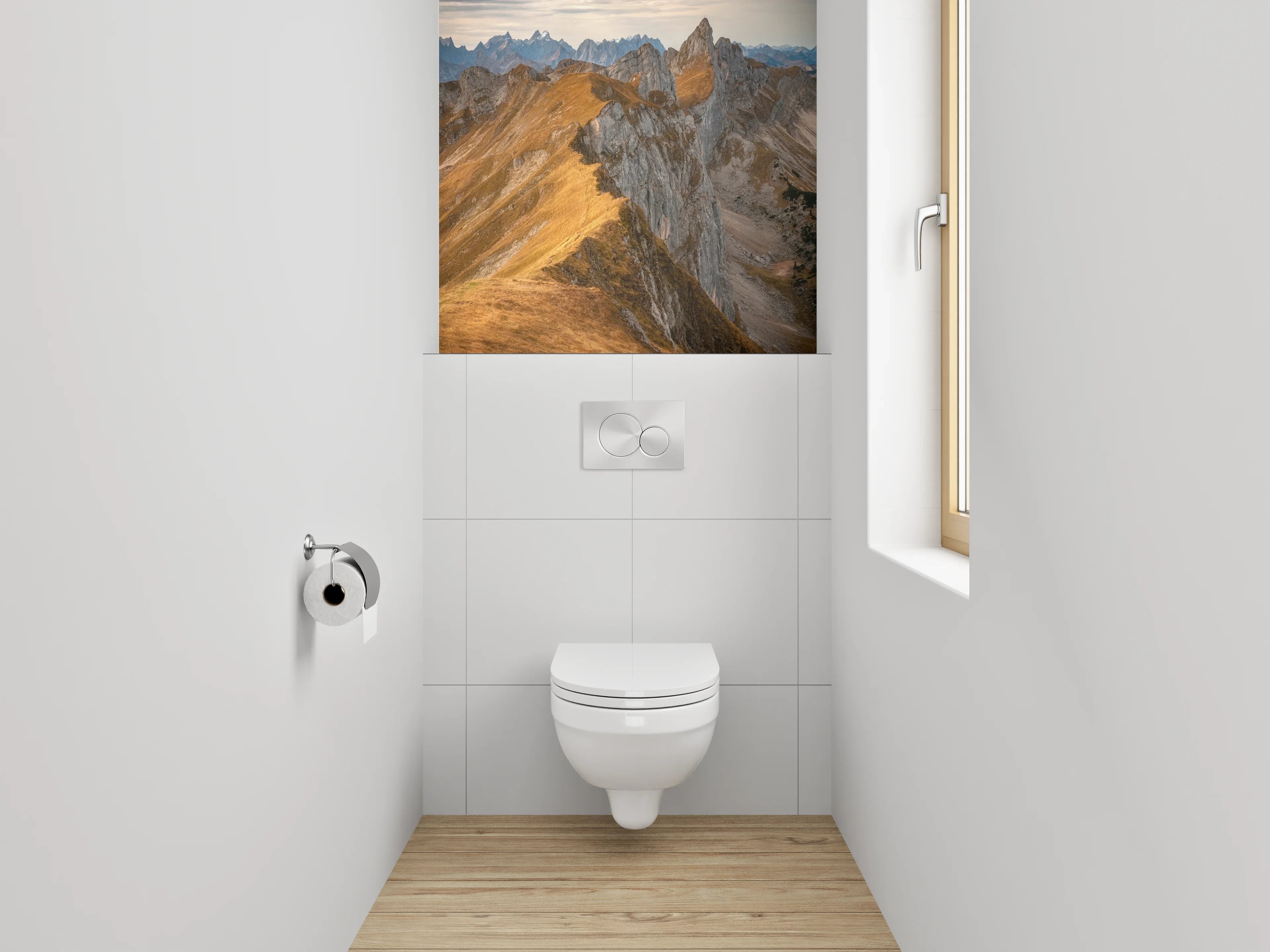WC-Rückwand - Sonnenbeschienene Bergspitzen im Abendlicht