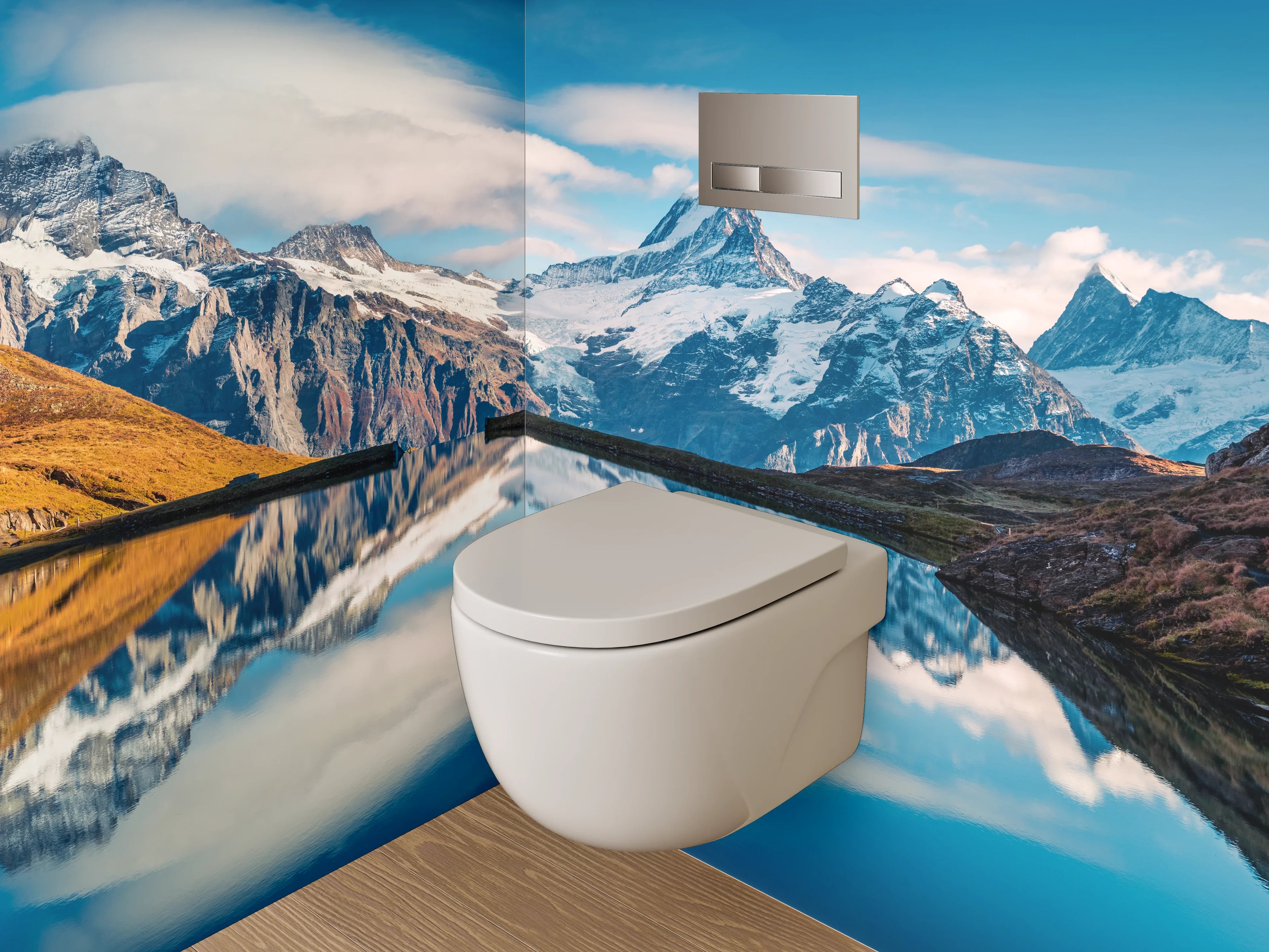 WC-Rückwand - Spiegelnde Berglandschaft am See