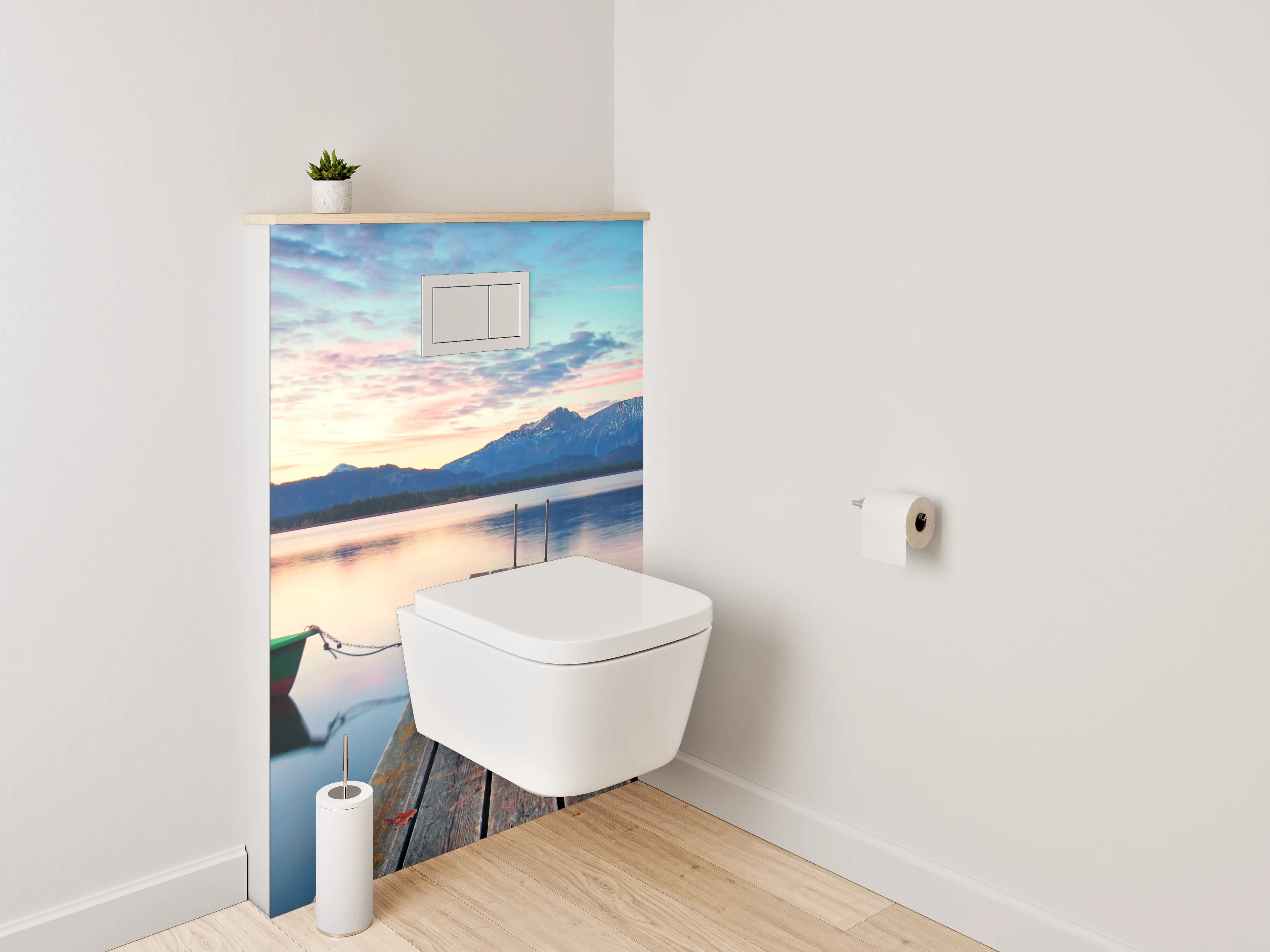 WC-Rückwand - Steg am See mit Alpenpanorama