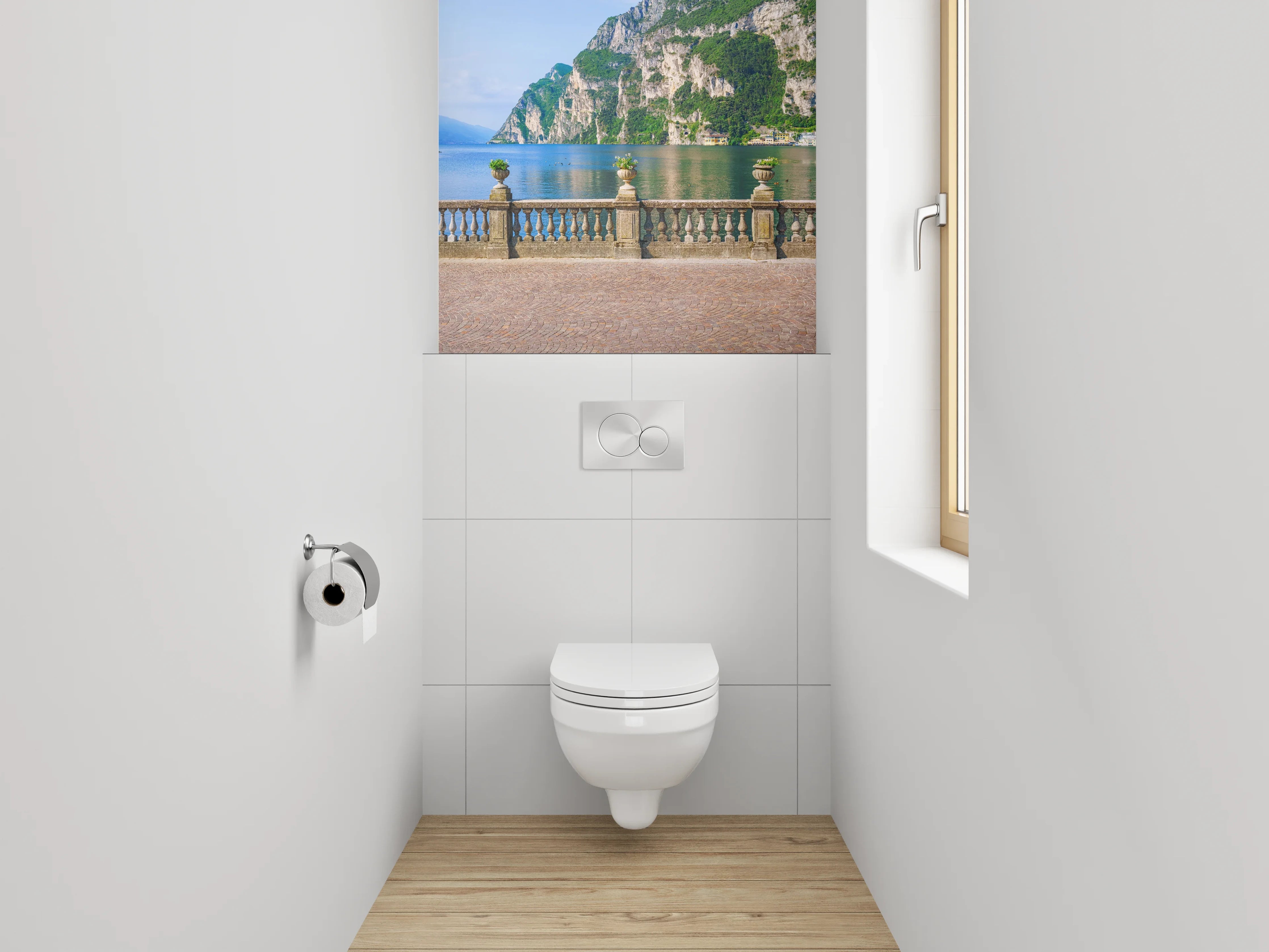 WC-Rückwand - Traumhafter Seeblick mit Bergkulisse