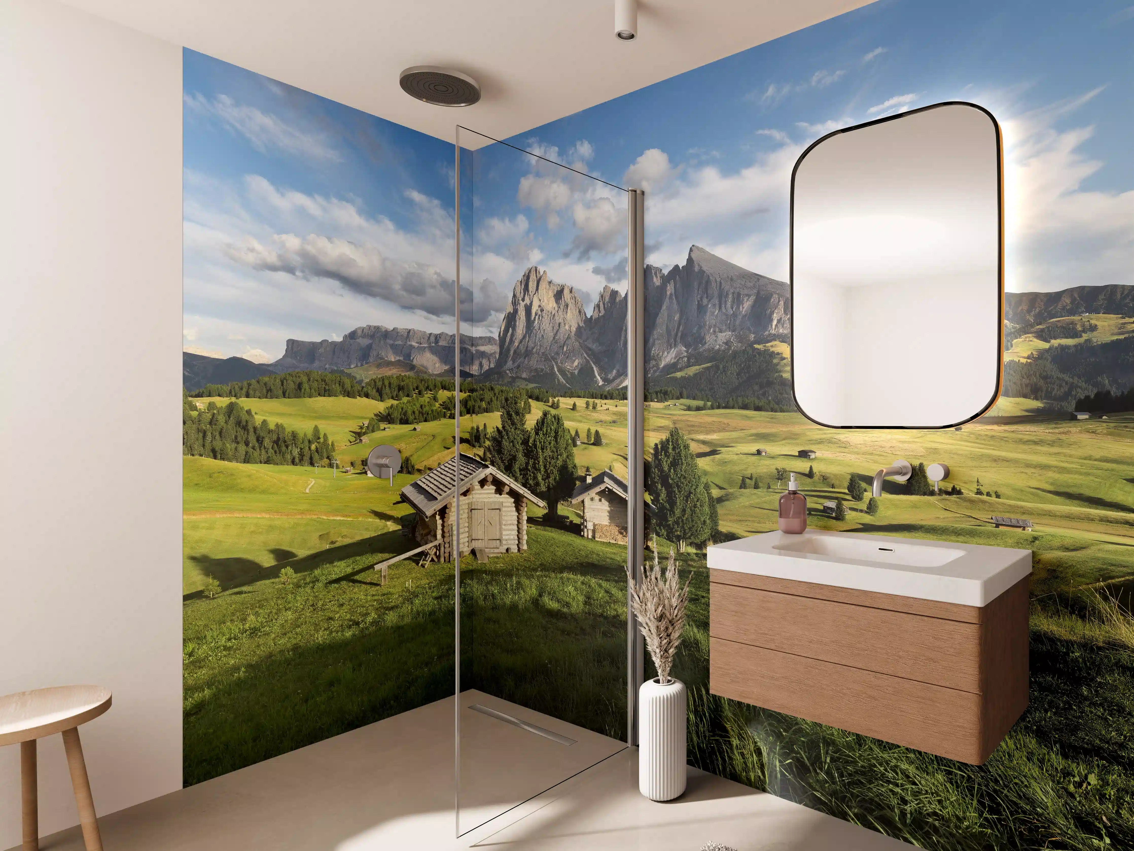 Wandverkleidung Bad - Alpenidylle mit grünen Wiesen