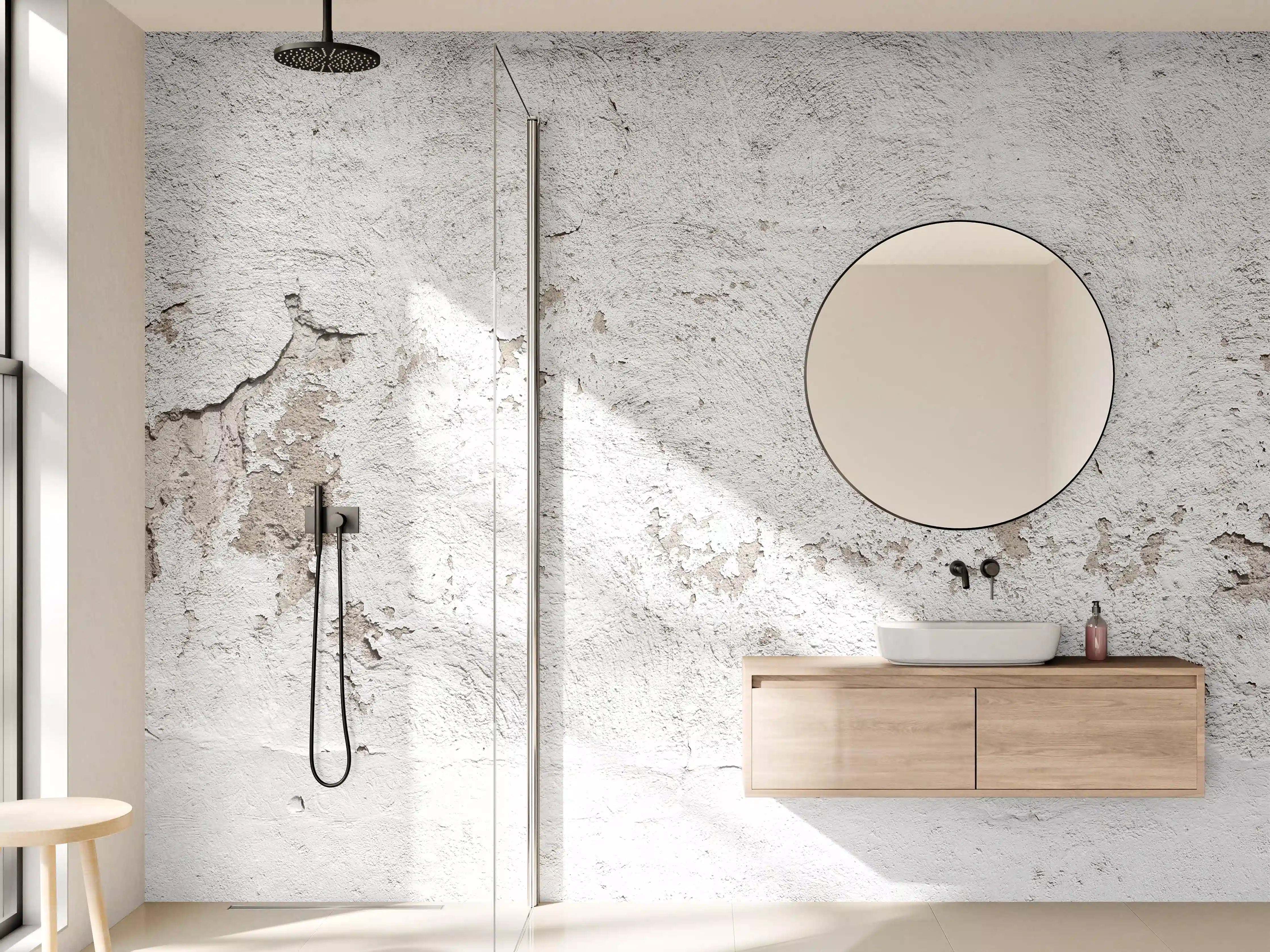 Wandverkleidung Bad - Alte Mauer mit abblätterndem Putz