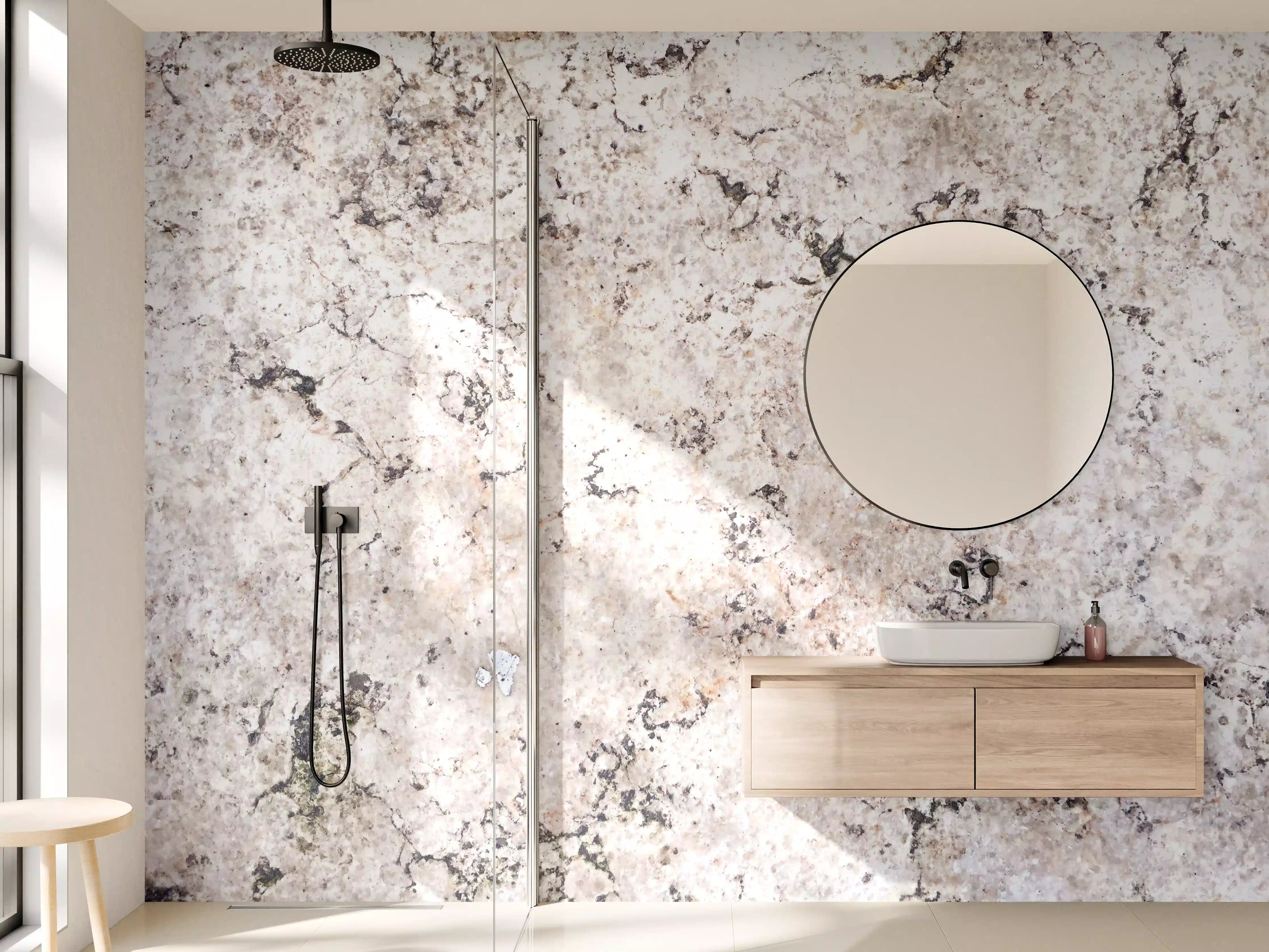 Wandverkleidung Bad - Beige Marmor-Textur mit schwarzen Adern