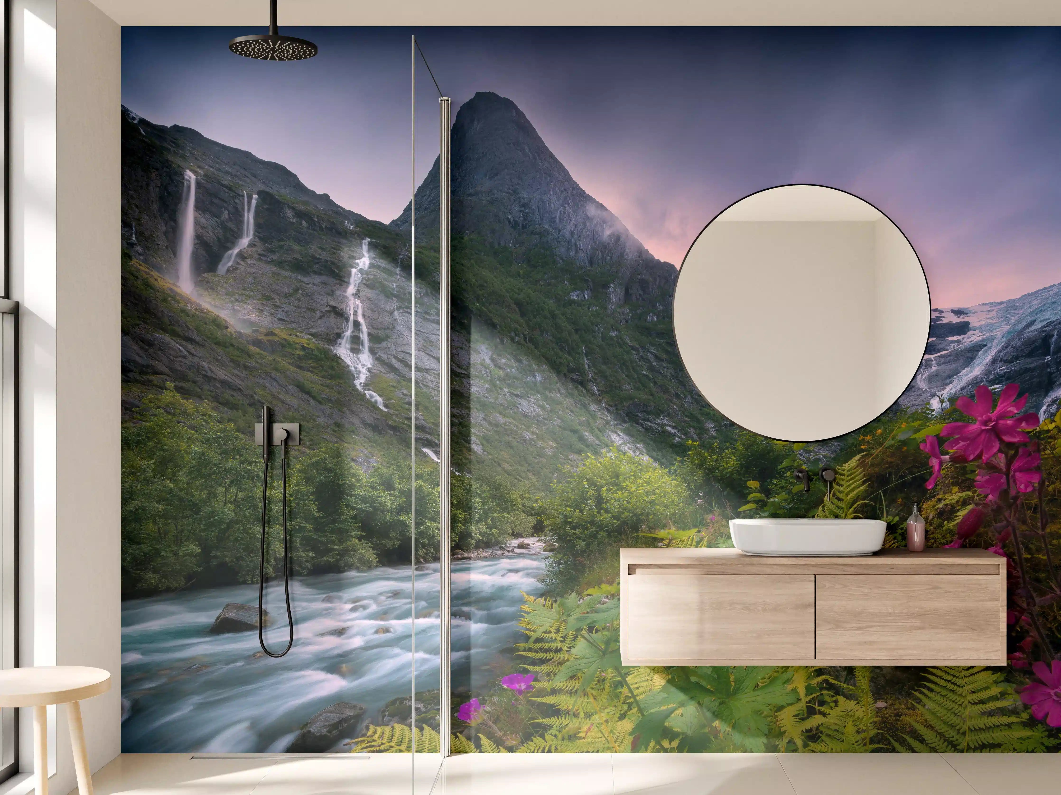 Wandverkleidung Bad - Berglandschaft Norwegens mit Wasserfällen