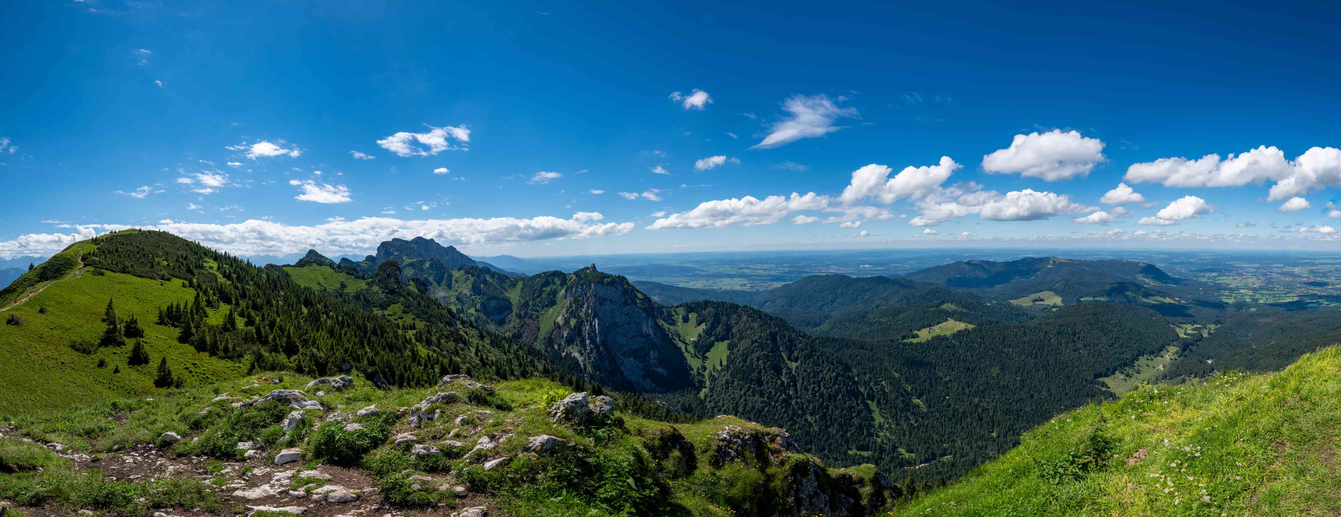 Wandverkleidung Bad-Bergpanorama bei Sonnenschein