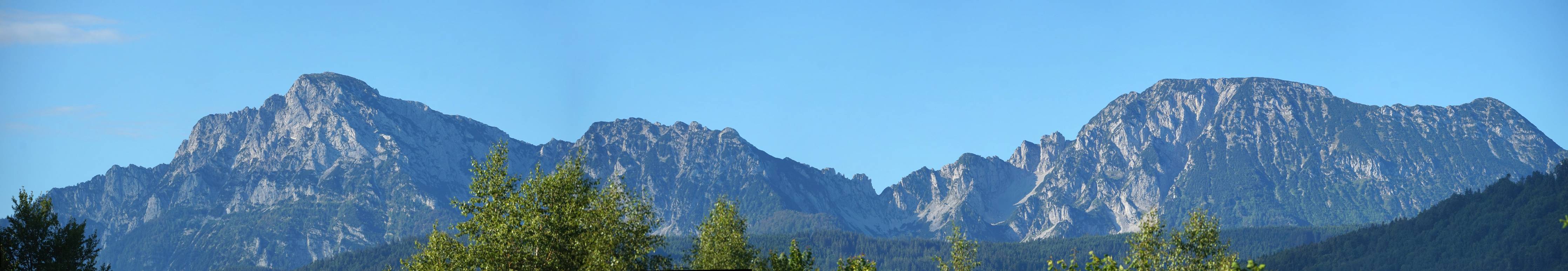 Wandverkleidung Bad-Bergpanorama mit Klarsichtblauem Himmel
