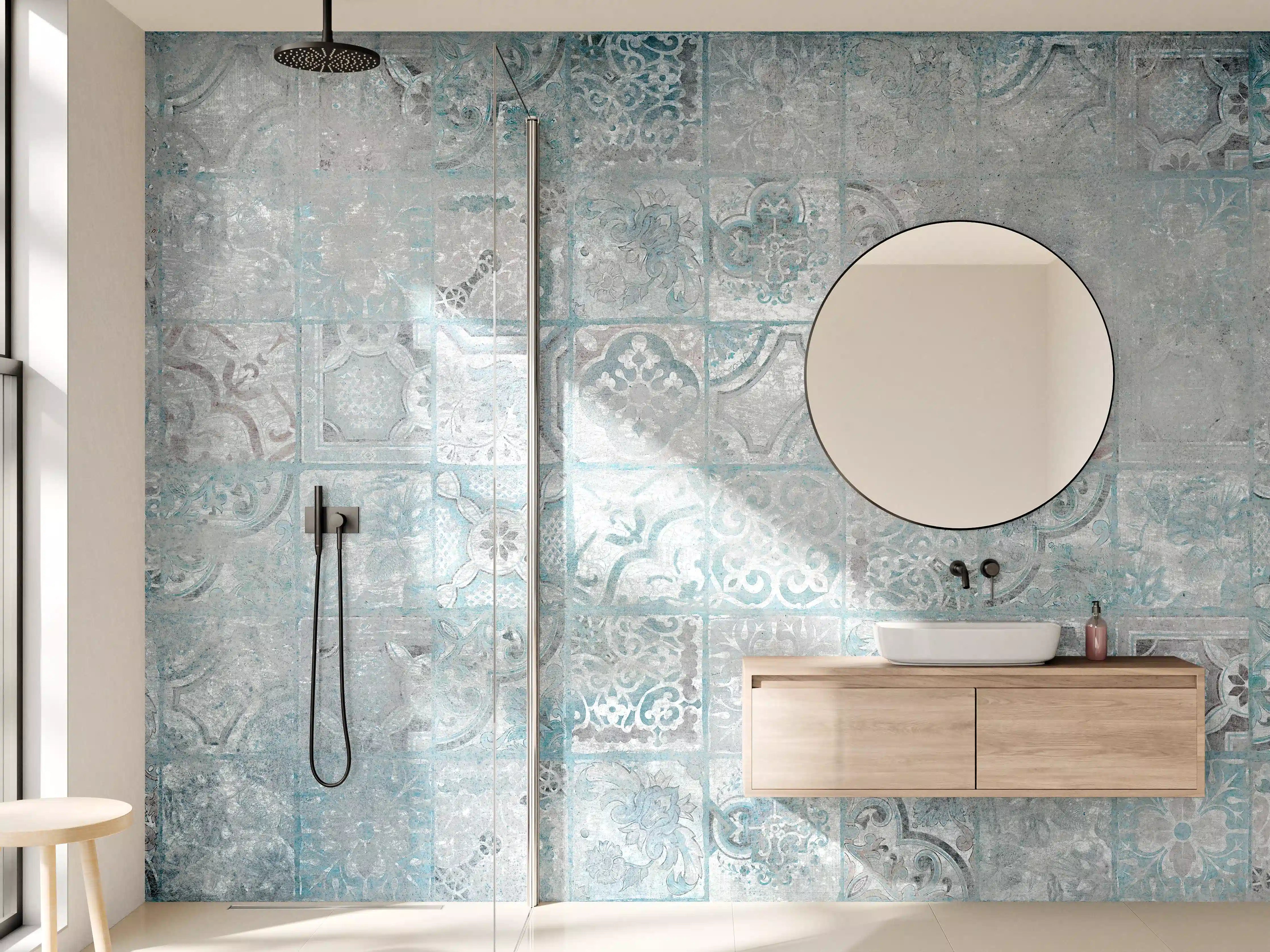 Wandverkleidung Bad - Blau-graue Marmor-Textur mit Muster
