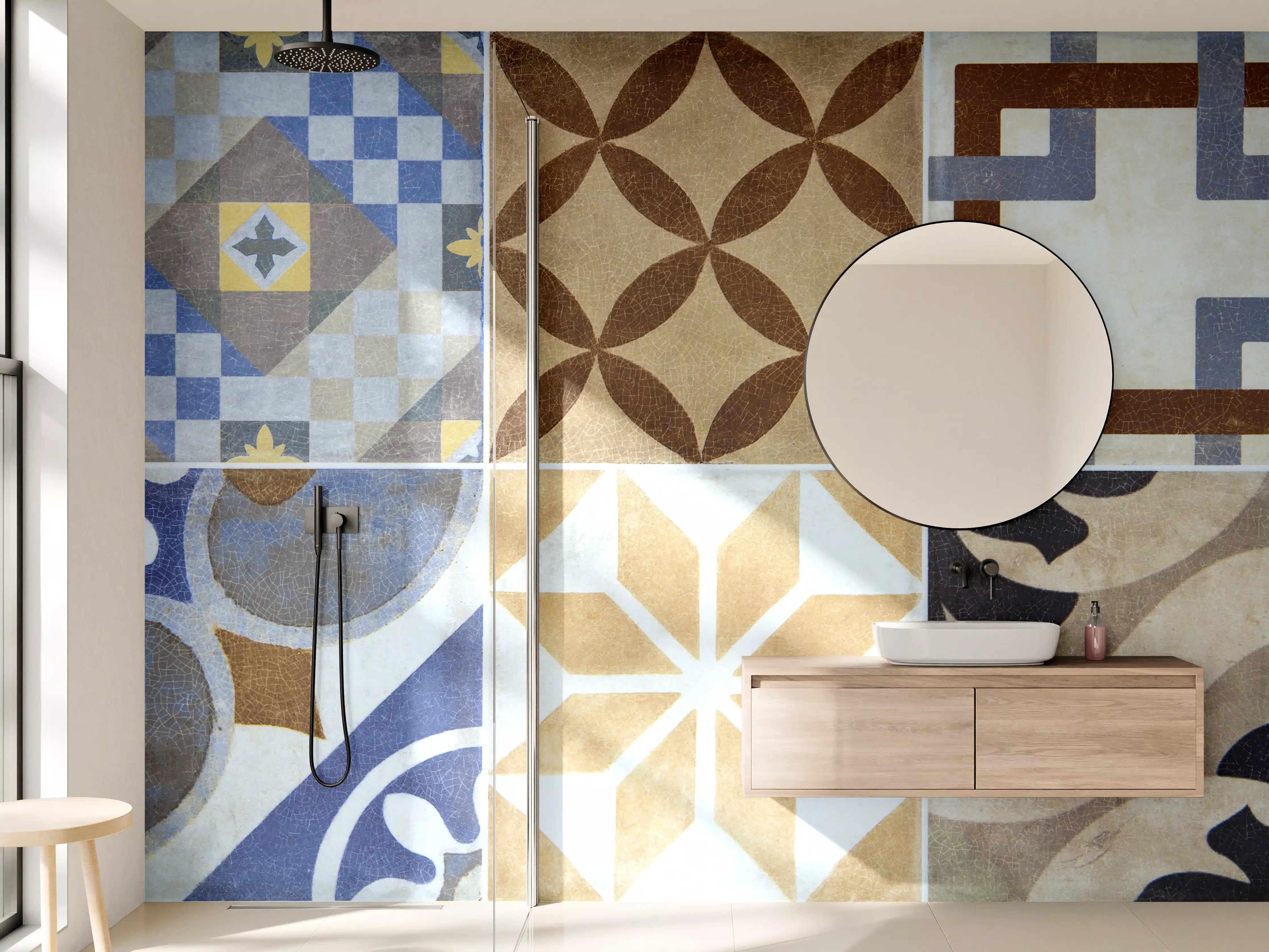 Wandverkleidung Bad - Bunte Fliesenmuster in Retro-Design