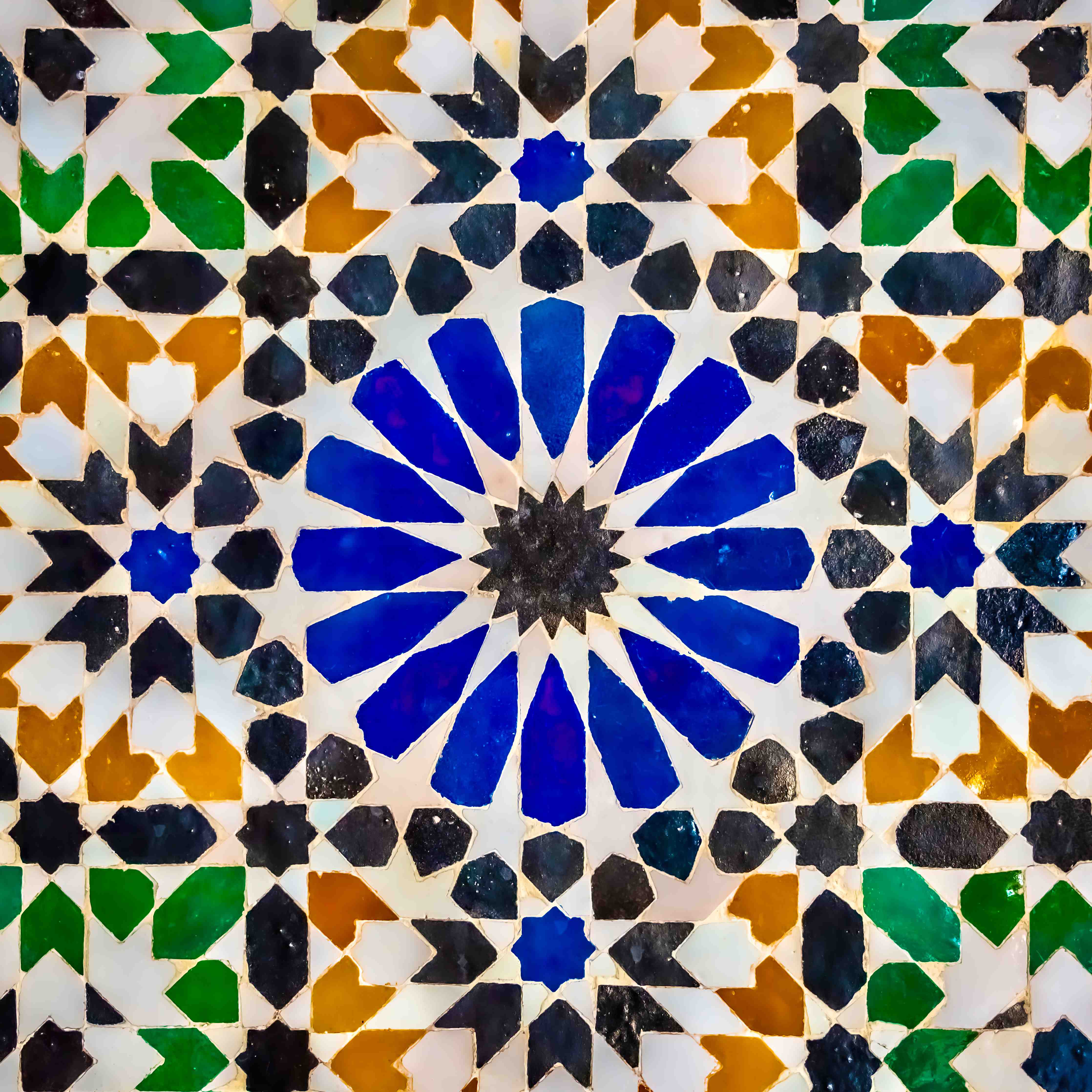 Wandverkleidung Bad-Bunte Mosaikfliesen mit arabischem Muster