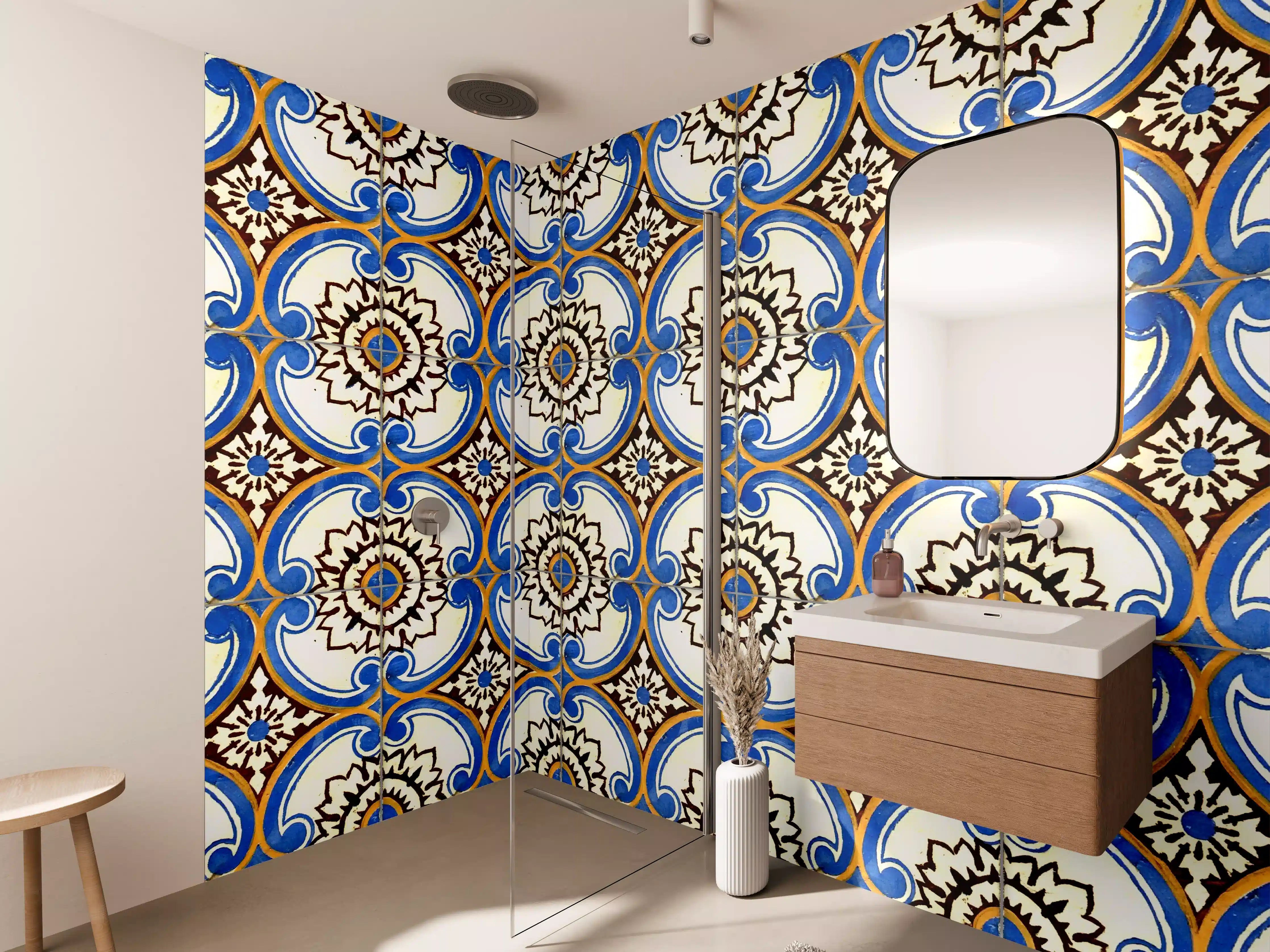 Wandverkleidung Bad - Bunte geometrische Fliesenmuster mit Blau, Weiß und Gold