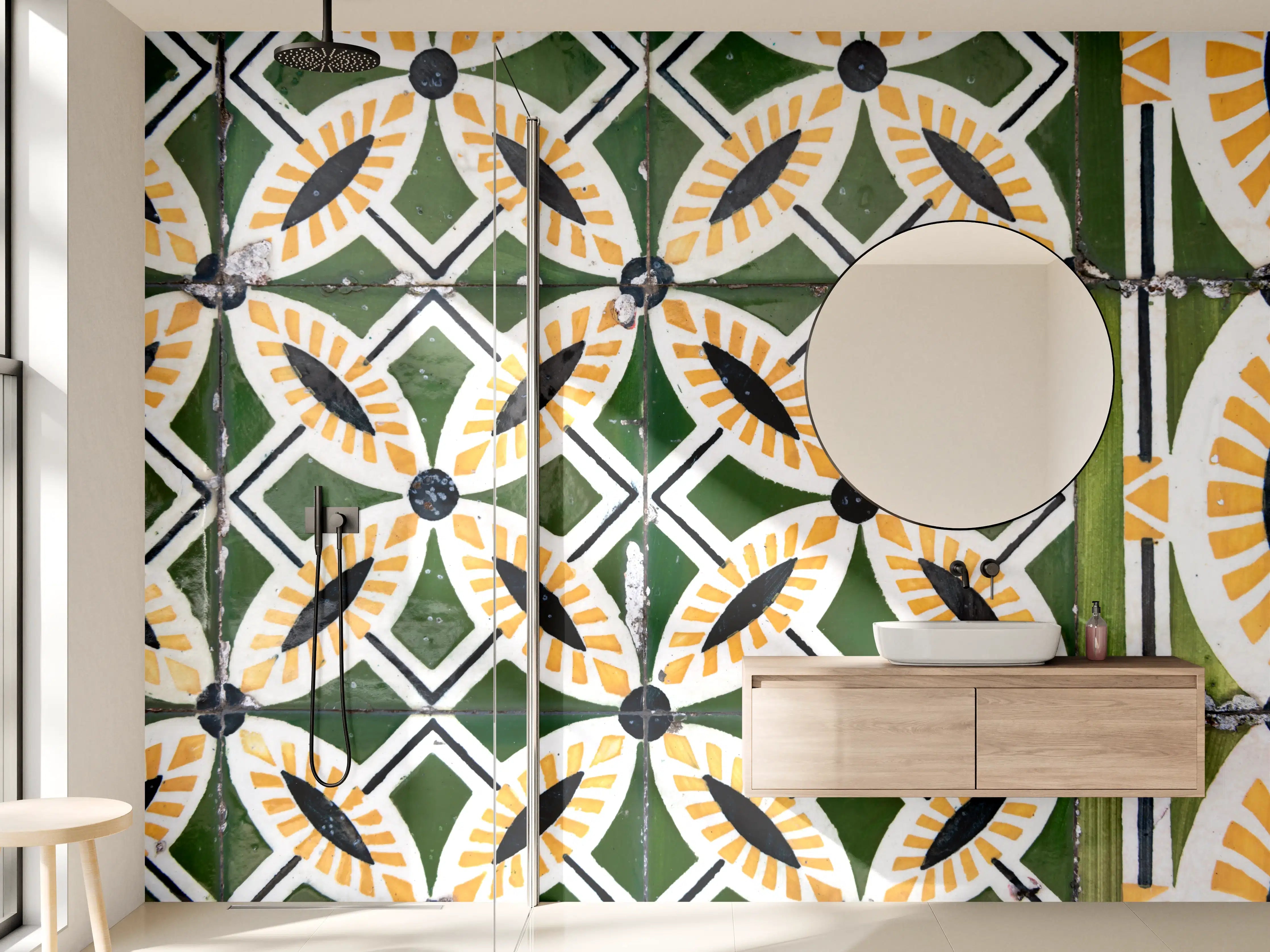 Wandverkleidung Bad - Bunte, geometrische Fliesenmuster mit Grüntönen
