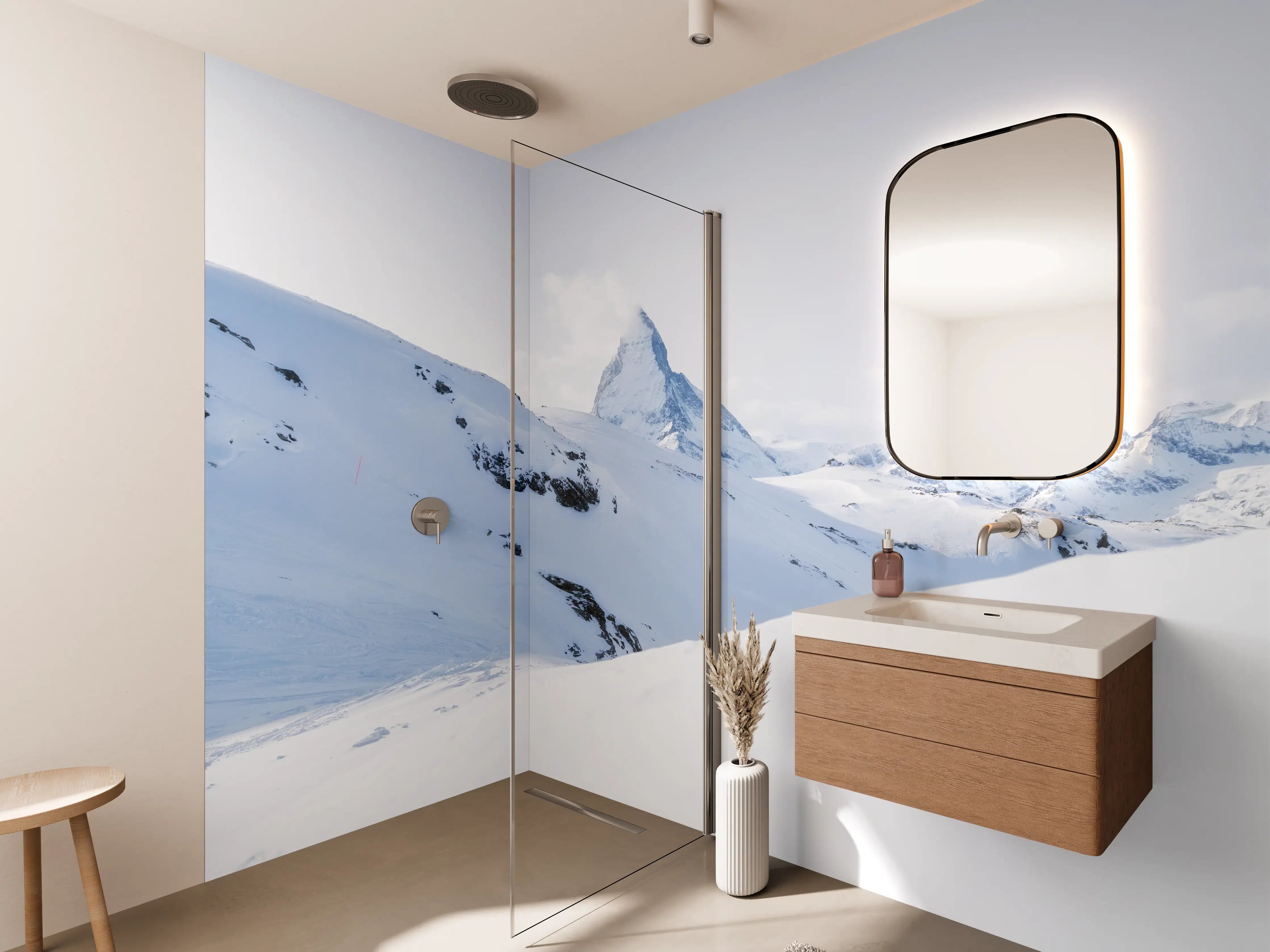 Wandverkleidung Bad - Eiskalte Bergwelt mit Gipfel