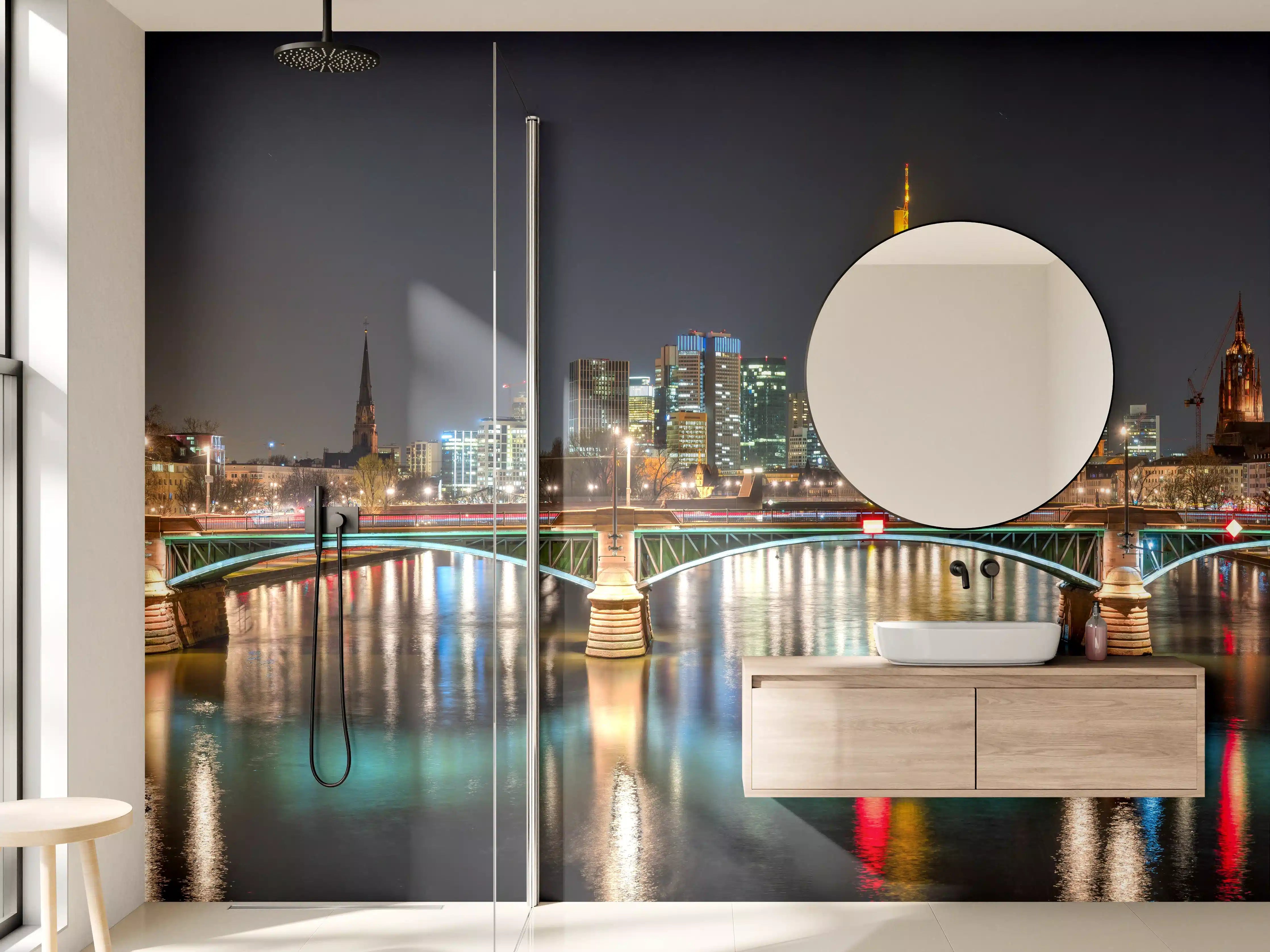 Wandverkleidung Bad - Frankfurt Skyline bei Nacht