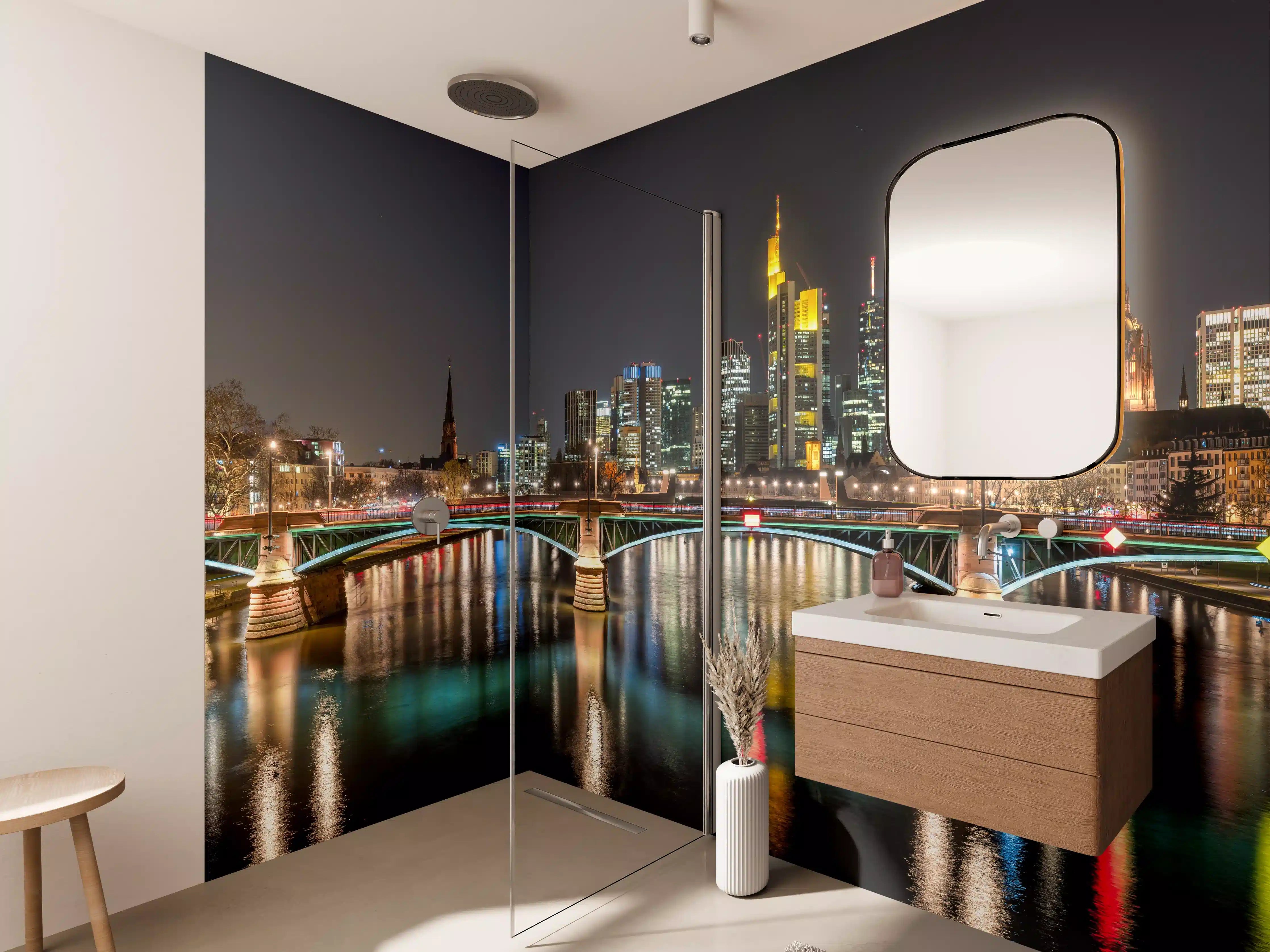 Wandverkleidung Bad - Frankfurt Skyline bei Nacht