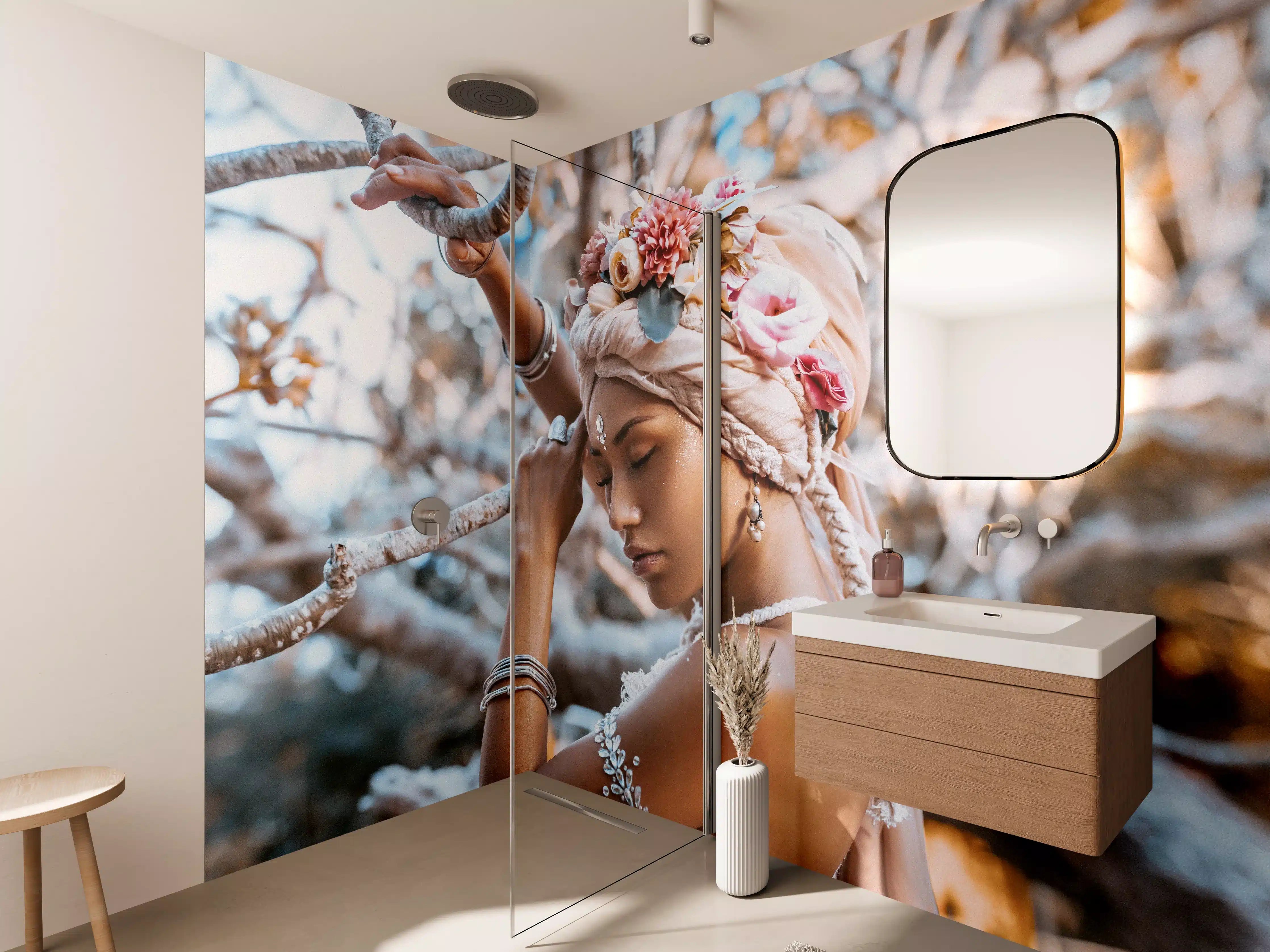 Wandverkleidung Bad - Frau mit Blumenkranz