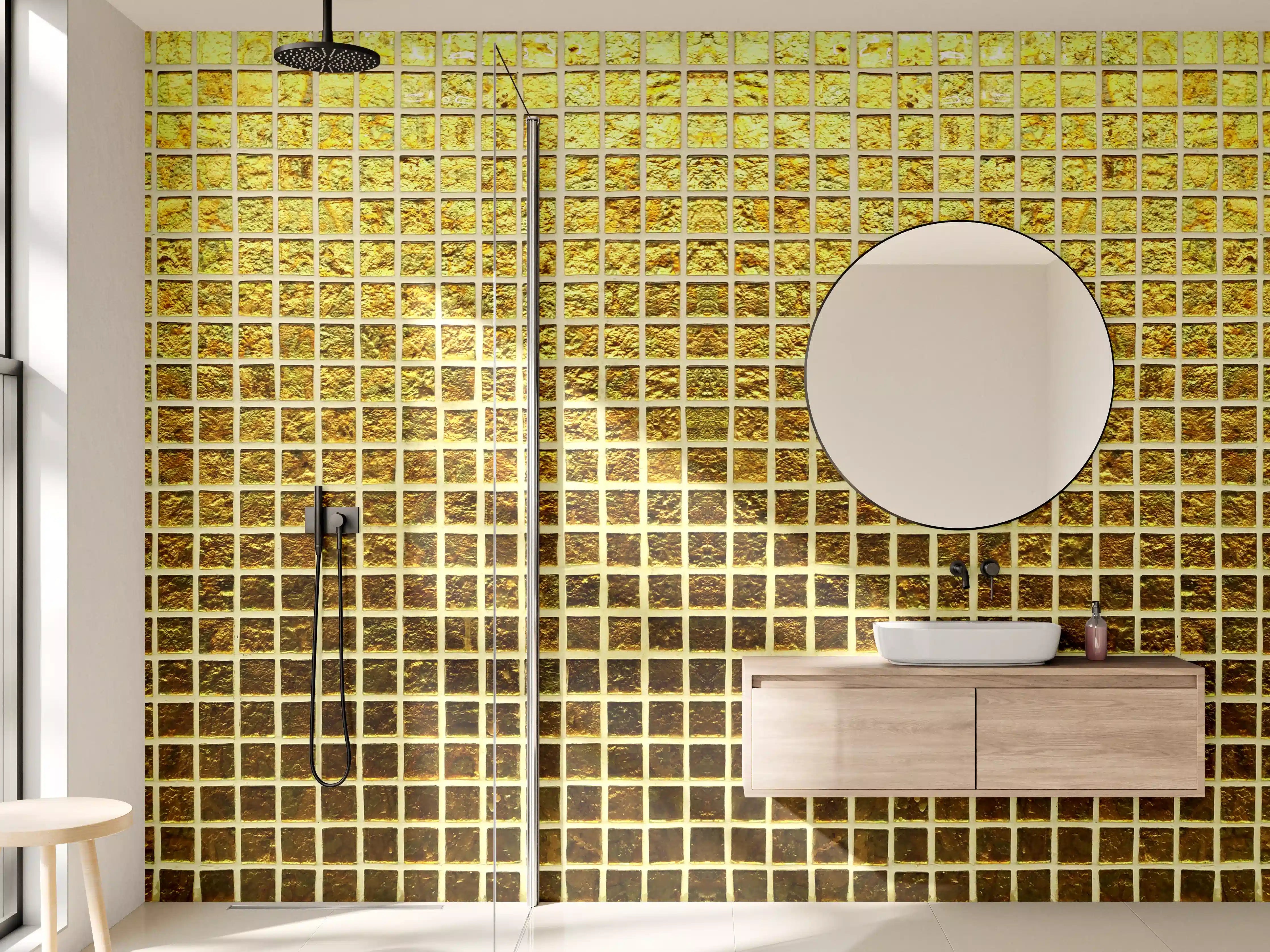 Wandverkleidung Bad - Goldene Mosaikfliese mit warmen Farbtönen